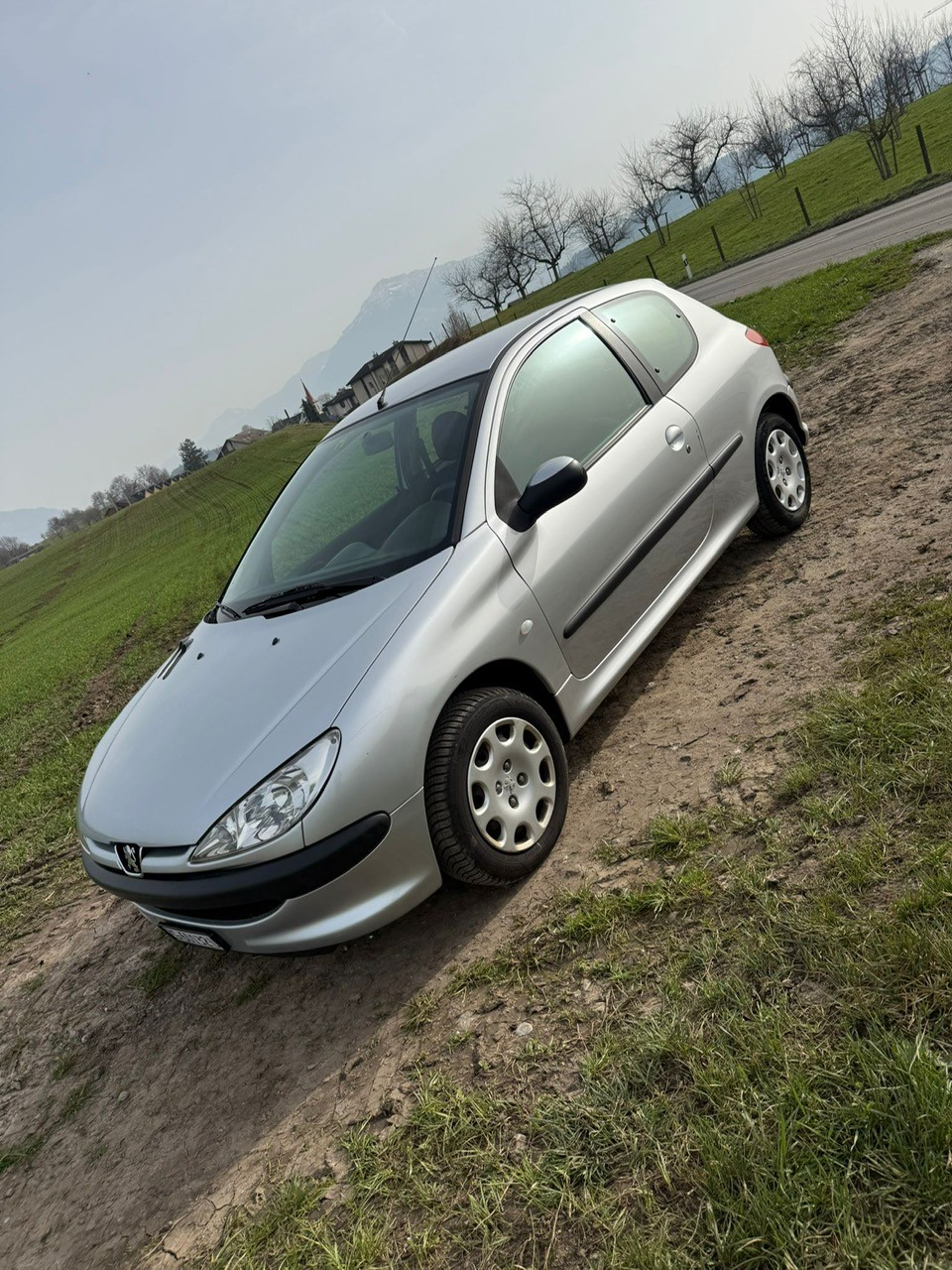 PEUGEOT 206 1.4 X-Line-image-9