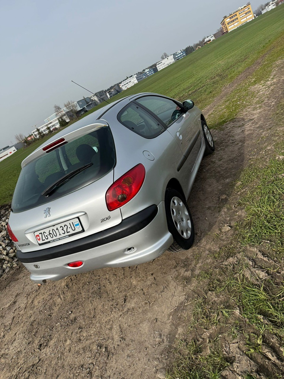 PEUGEOT 206 1.4 X-Line-image-1