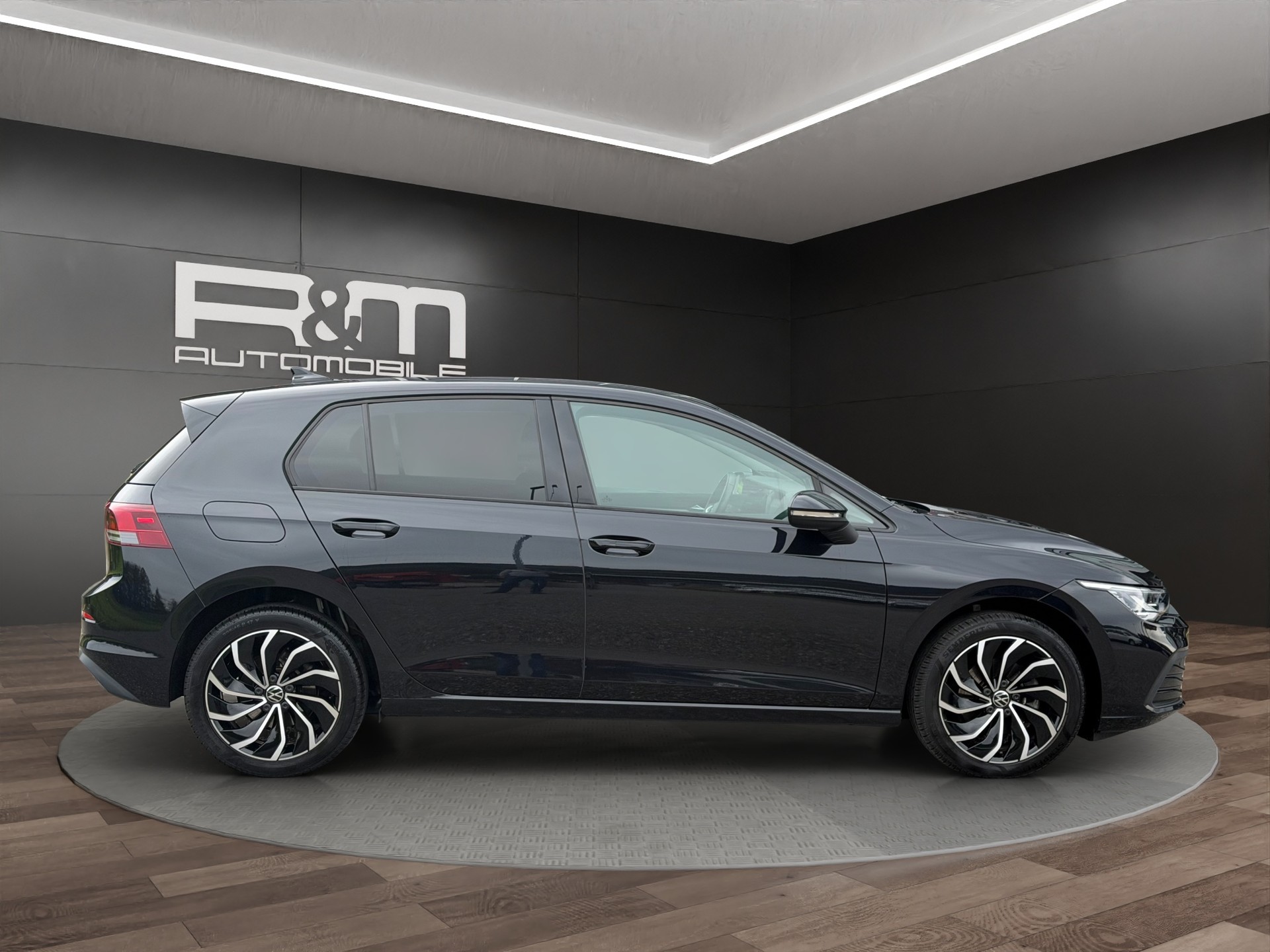 VW Golf 1.5 e TSI ACT Life DSG-showroom-element-2