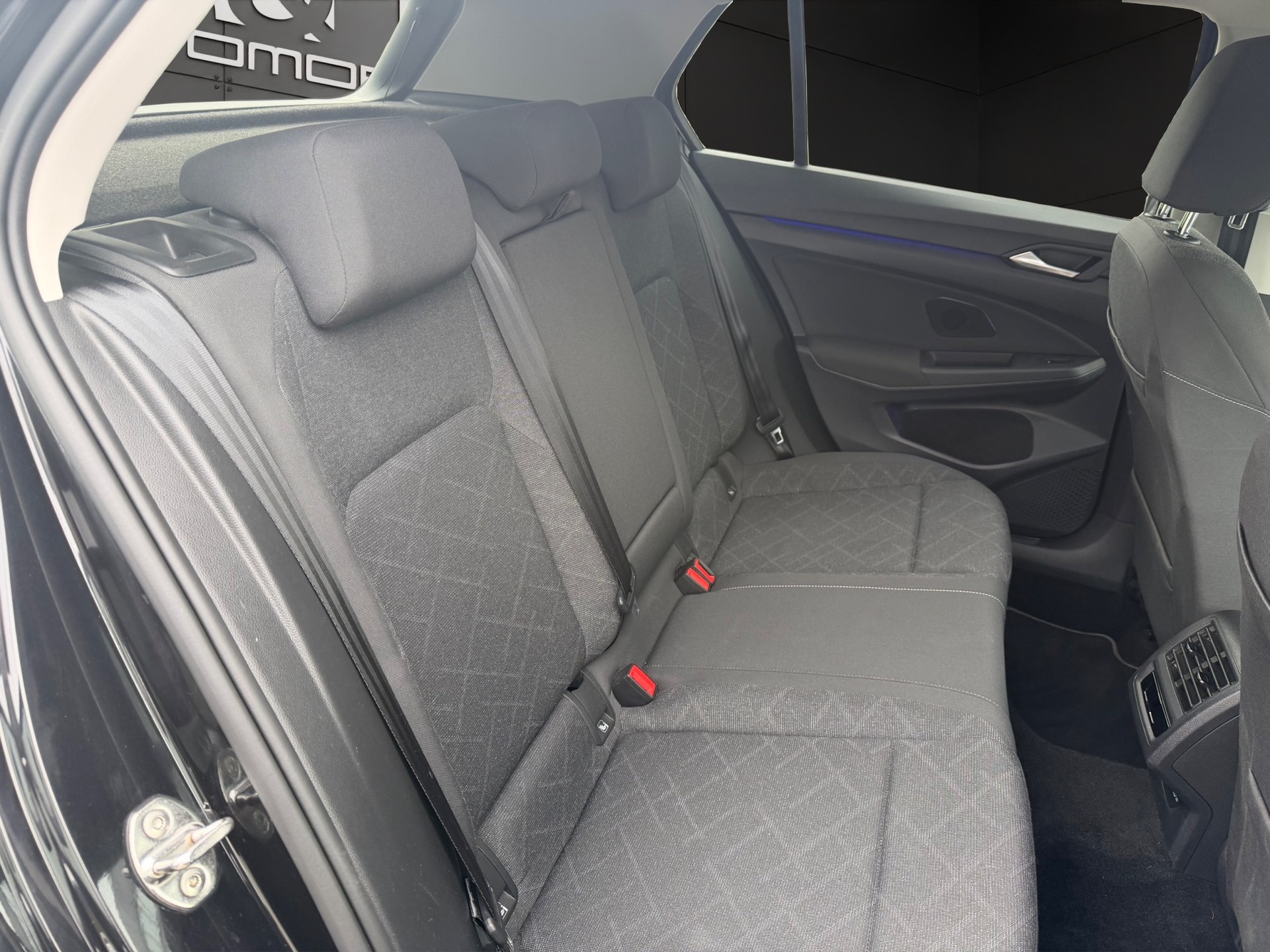 VW Golf 1.5 e TSI ACT Life DSG-image-16