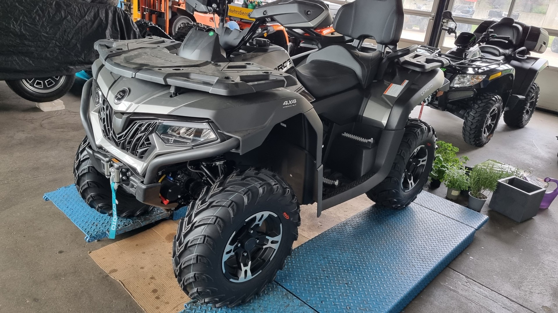 CF MOTO C Force 625 DLXEPS 4x4-image-3