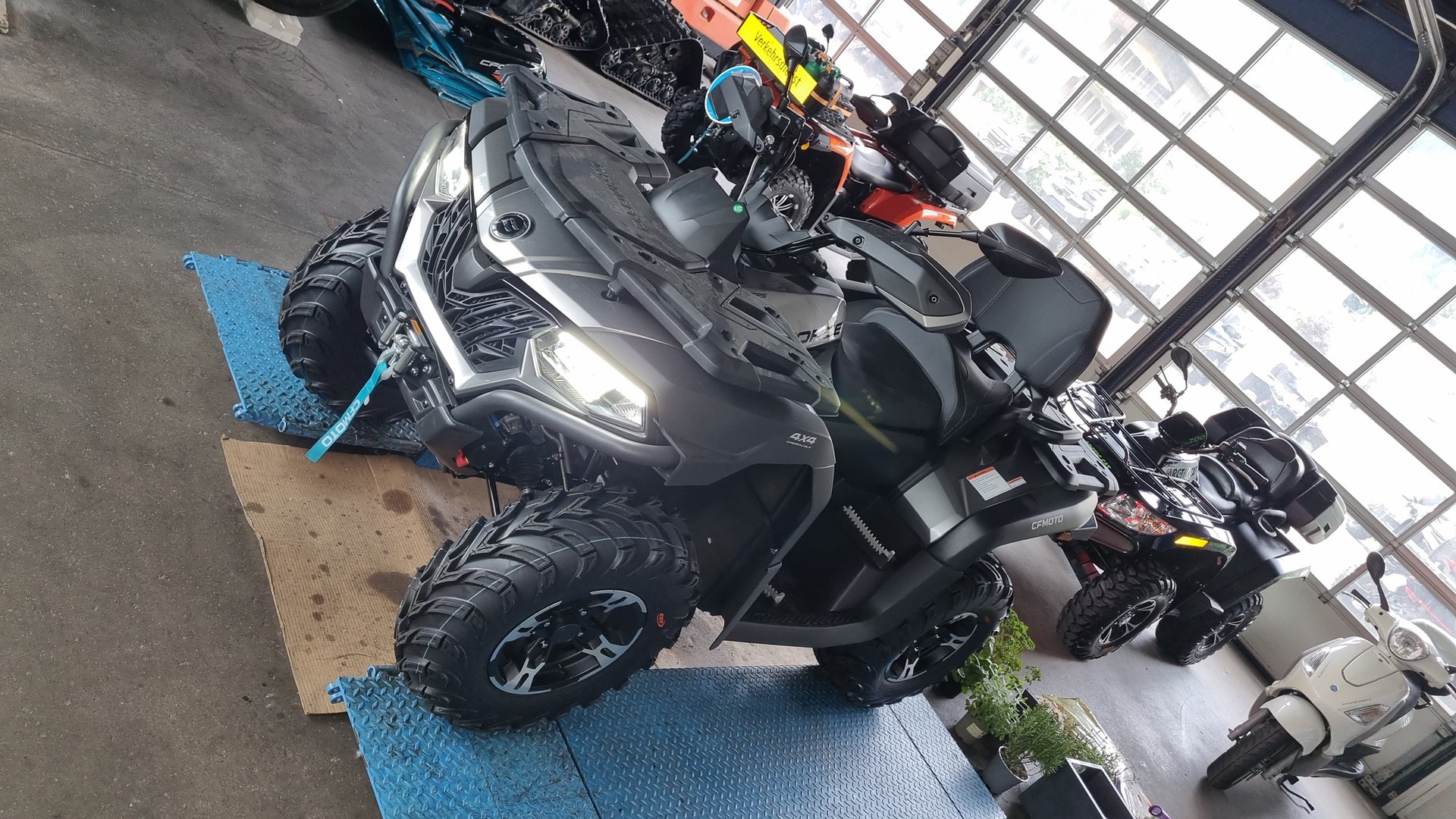 CF MOTO C Force 625 DLXEPS 4x4-image-10