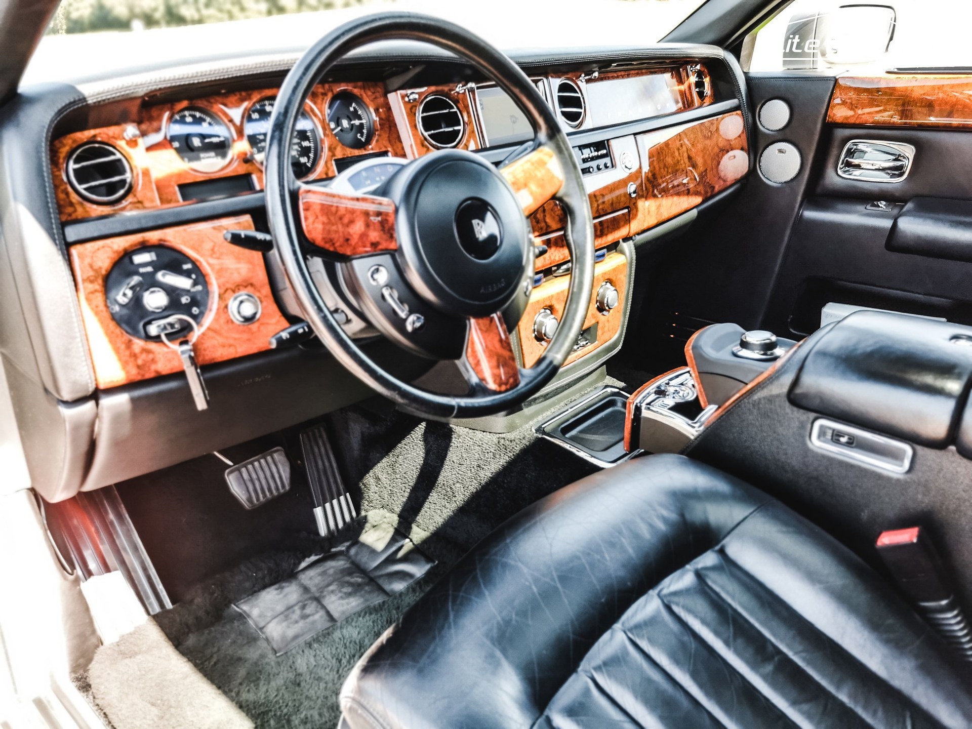 ROLLS-ROYCE Phantom 6.7 V12-image-11