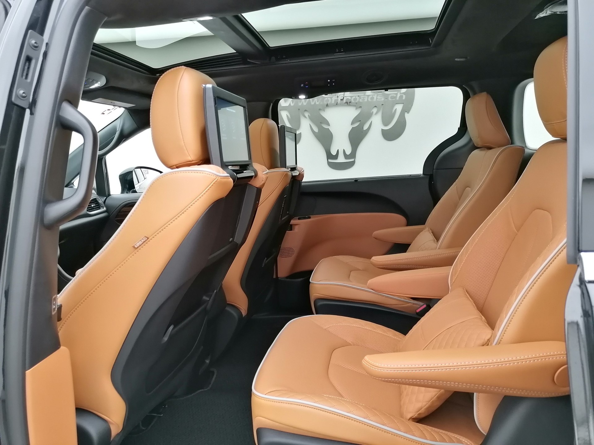 CHRYSLER Pacifica Pinnacle 3.6l Plug-In-Hybrid-image-10