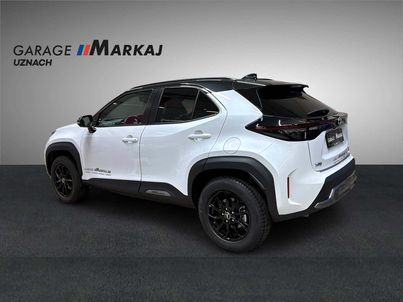 TOYOTA Yaris Cross 1.5 Adventure e-CVT AWDi-showroom-element-3