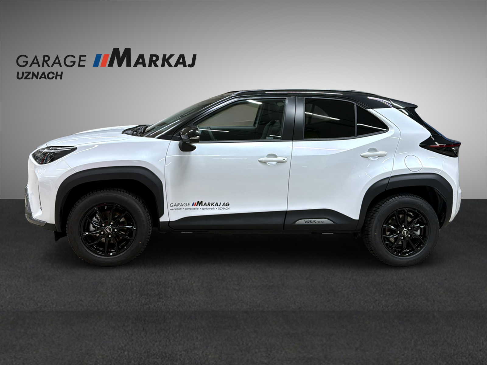 TOYOTA Yaris Cross 1.5 Adventure e-CVT AWDi-showroom-element-2