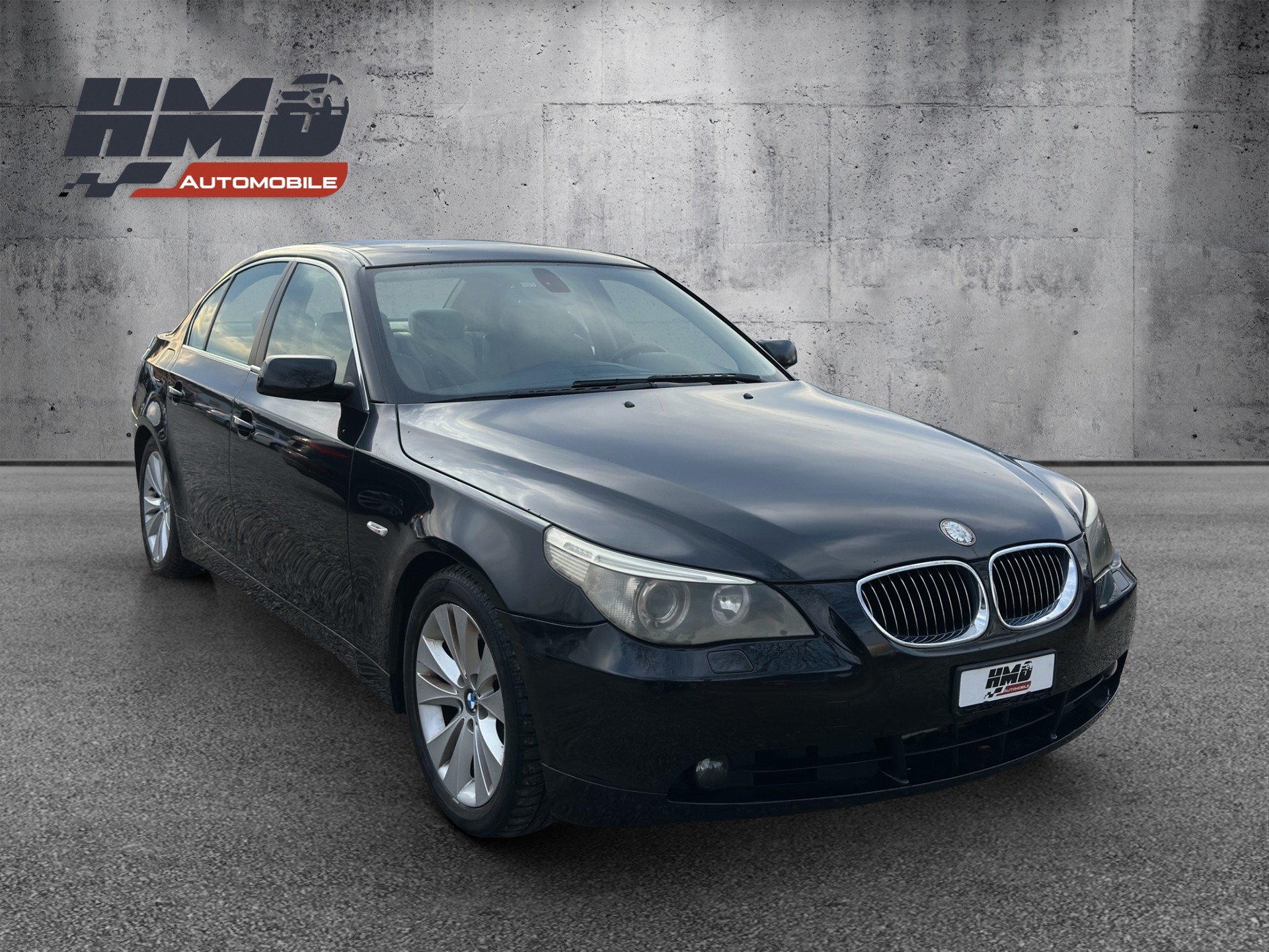 BMW 545i-image-7