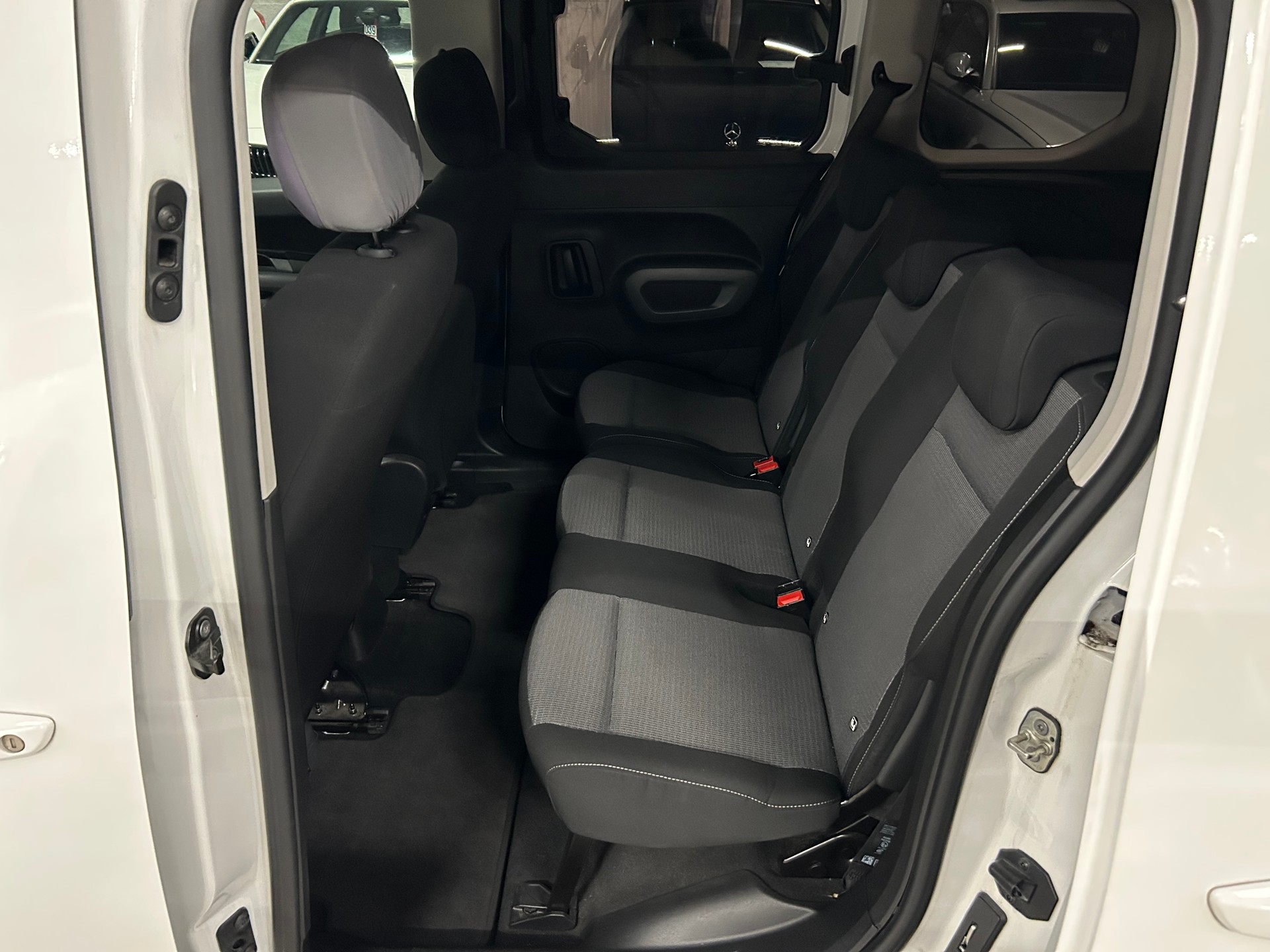 TOYOTA Proace City Verso 1.5 Combi Medium-image-10