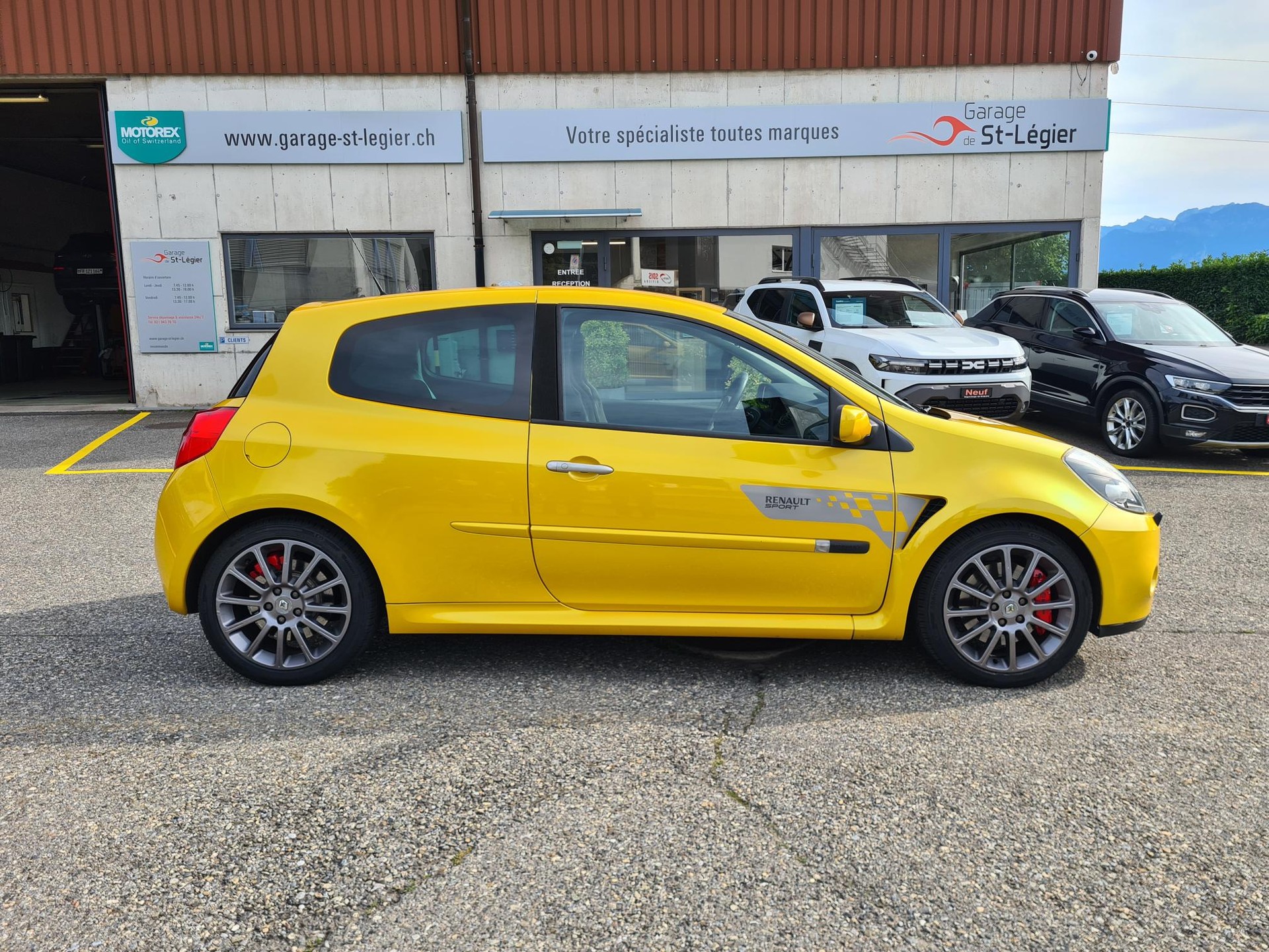 RENAULT Clio 2.0 16V Sport F1 Team-image-5