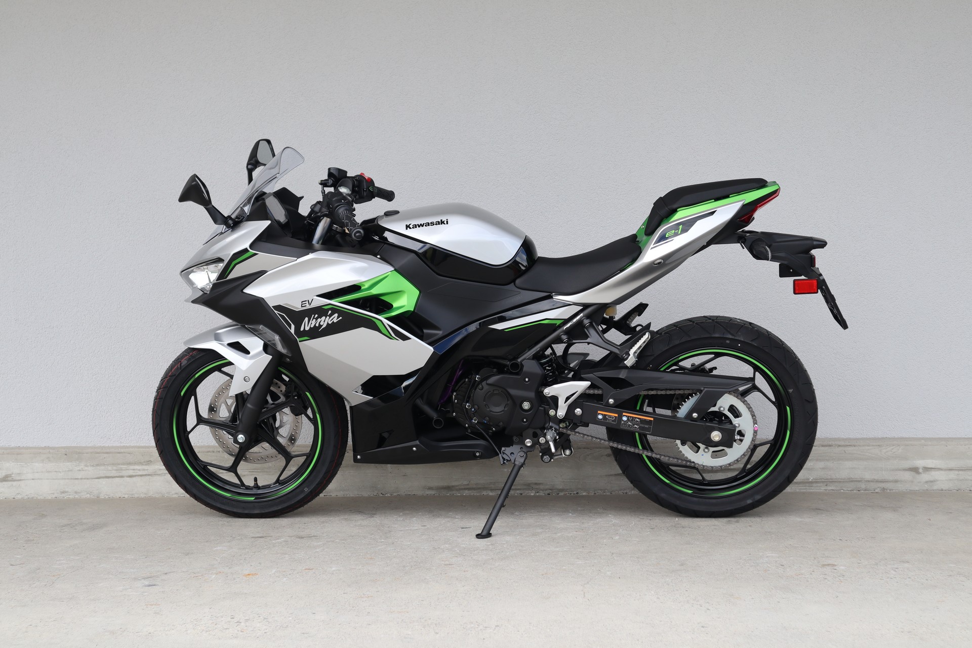 KAWASAKI Ninja e-1-image-3