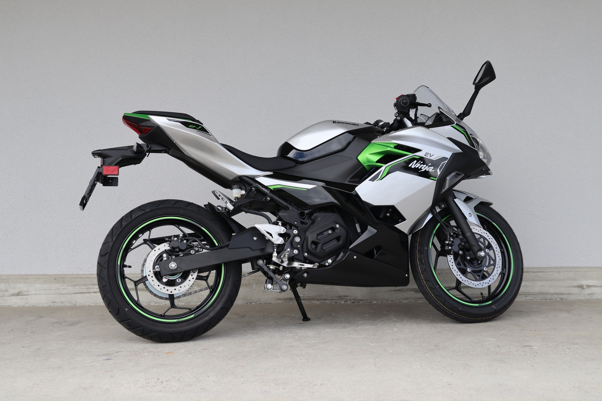 KAWASAKI Ninja e-1-image-2