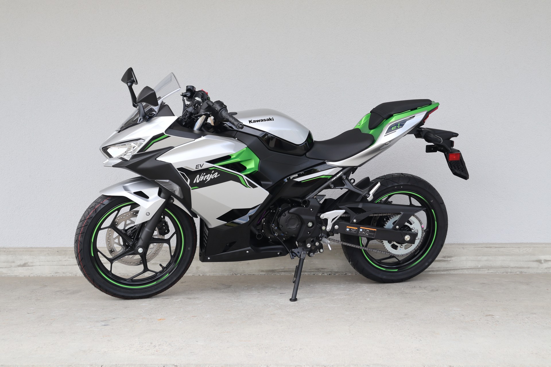 KAWASAKI Ninja e-1-image-4
