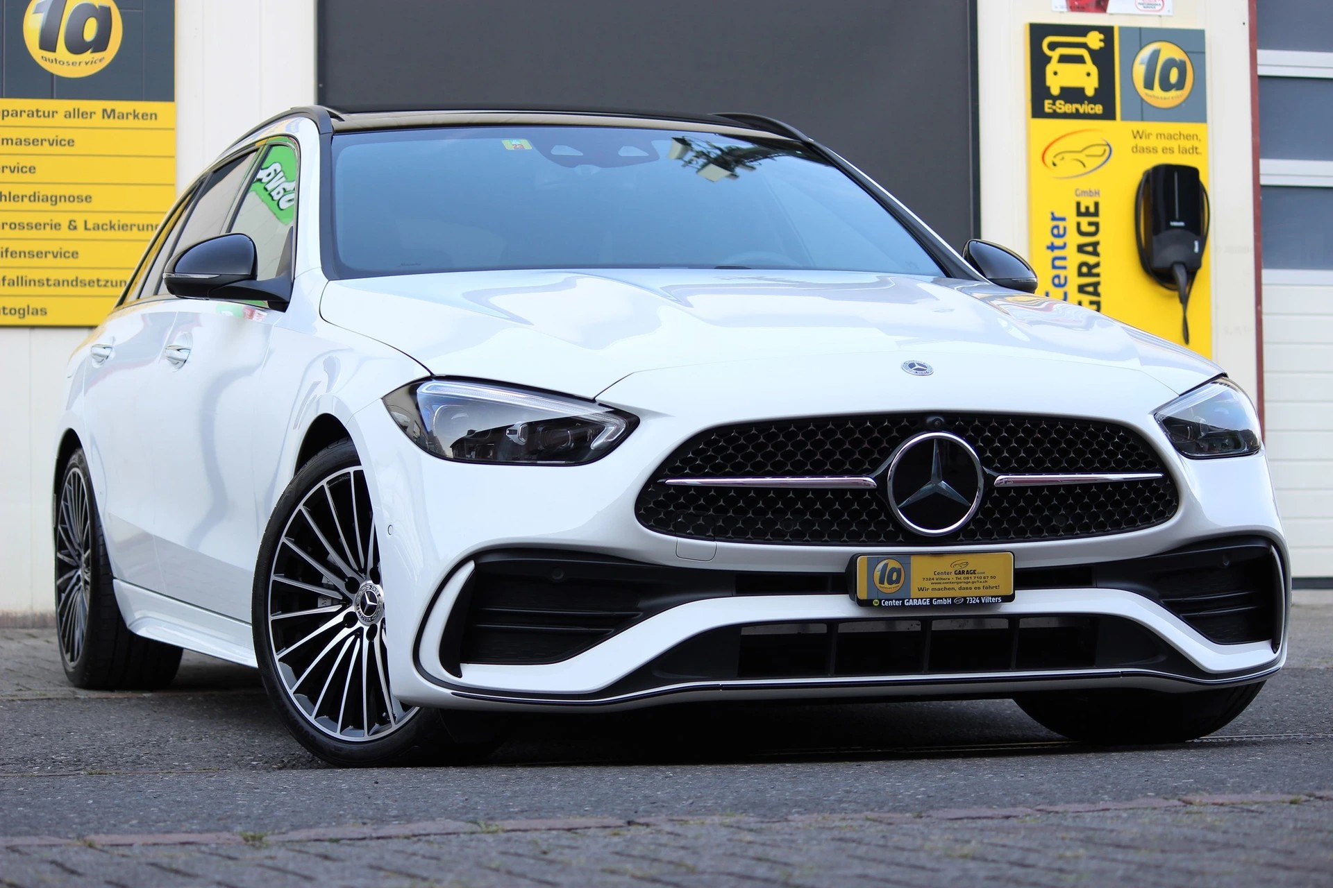 MERCEDES-BENZ C 300 T 4Matic AMG Line-image-15