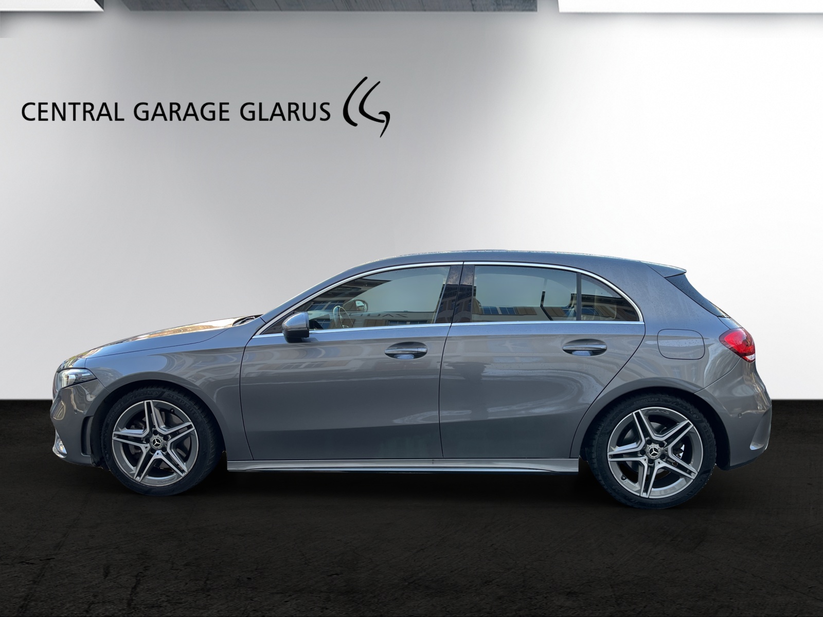 MERCEDES-BENZ A 250 4Matic AMG Line 4Matic 7G-DCT-showroom-element-3