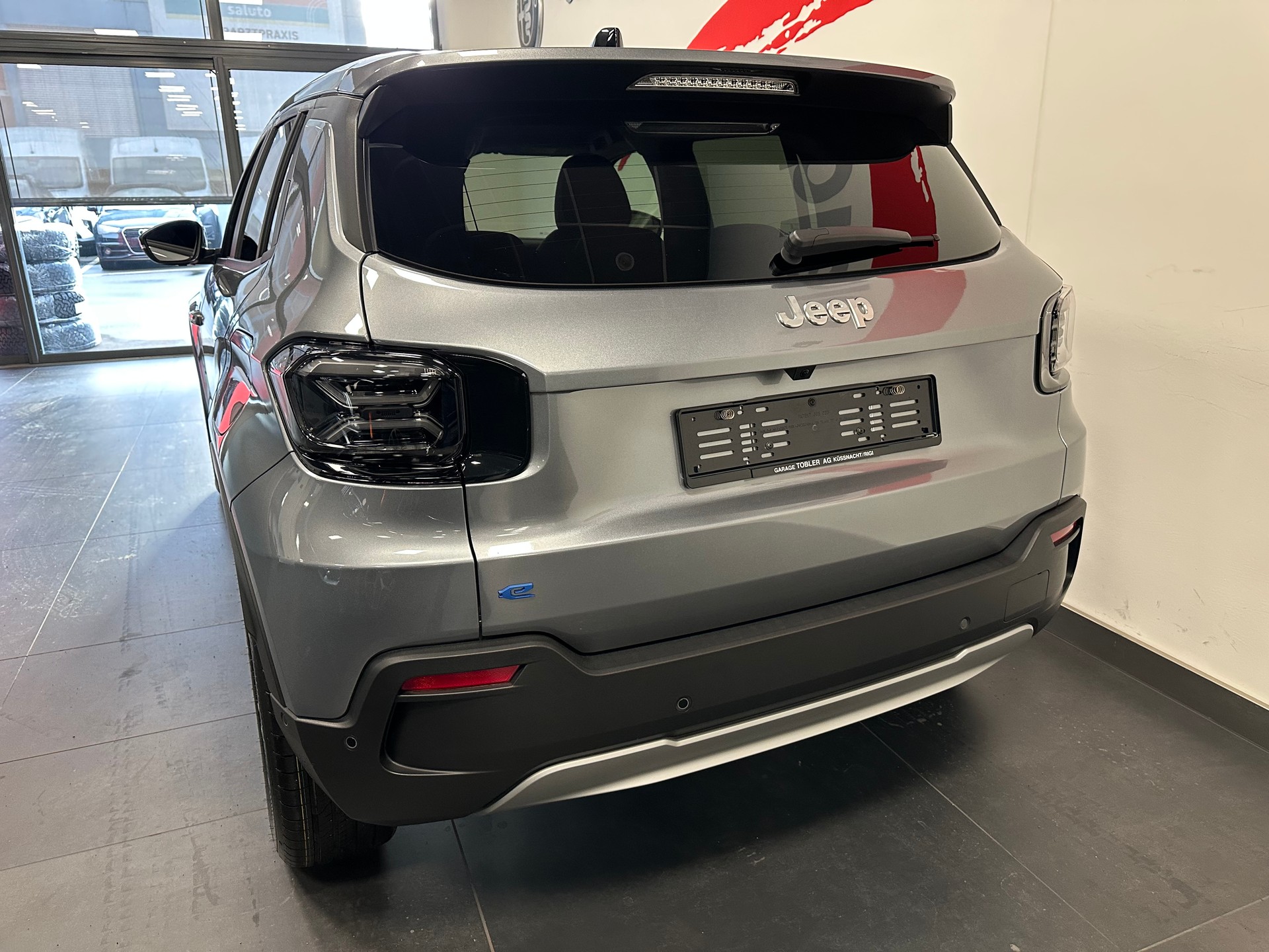 JEEP Avenger 54kWh Swiss Altitude Plus-image-17