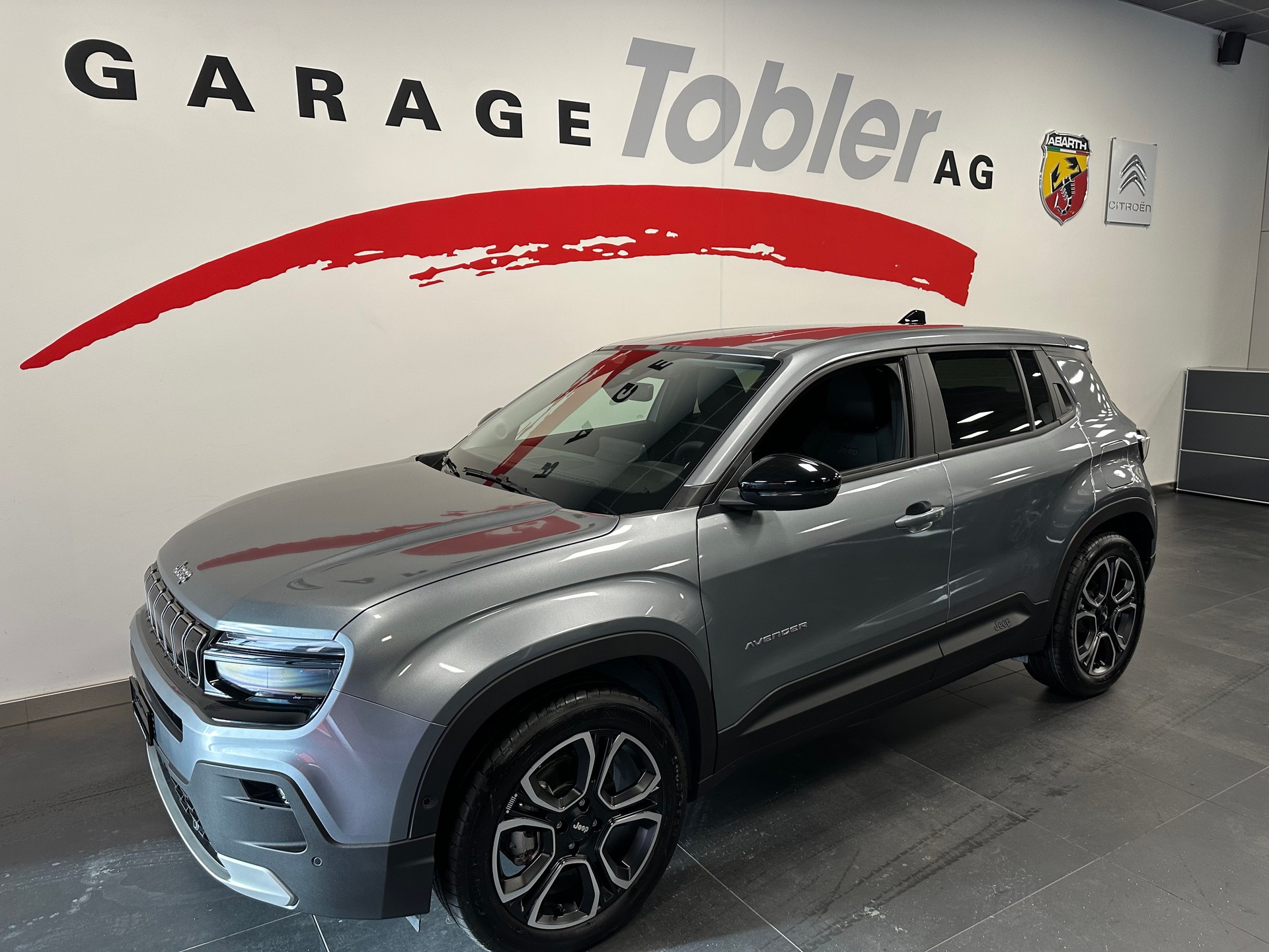 JEEP Avenger 54kWh Swiss Altitude Plus-showroom-element-3