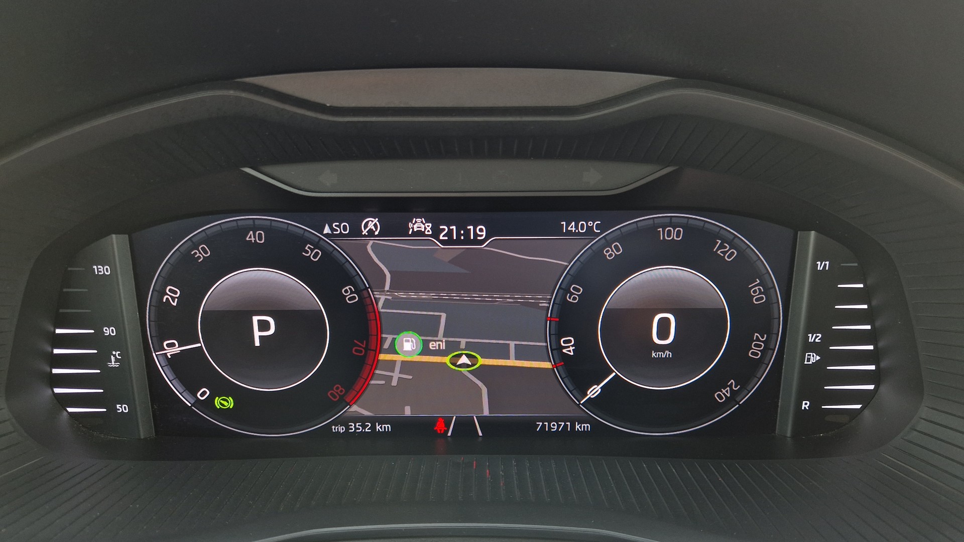 SKODA Scala 1.0 TSI Ambition-image-9