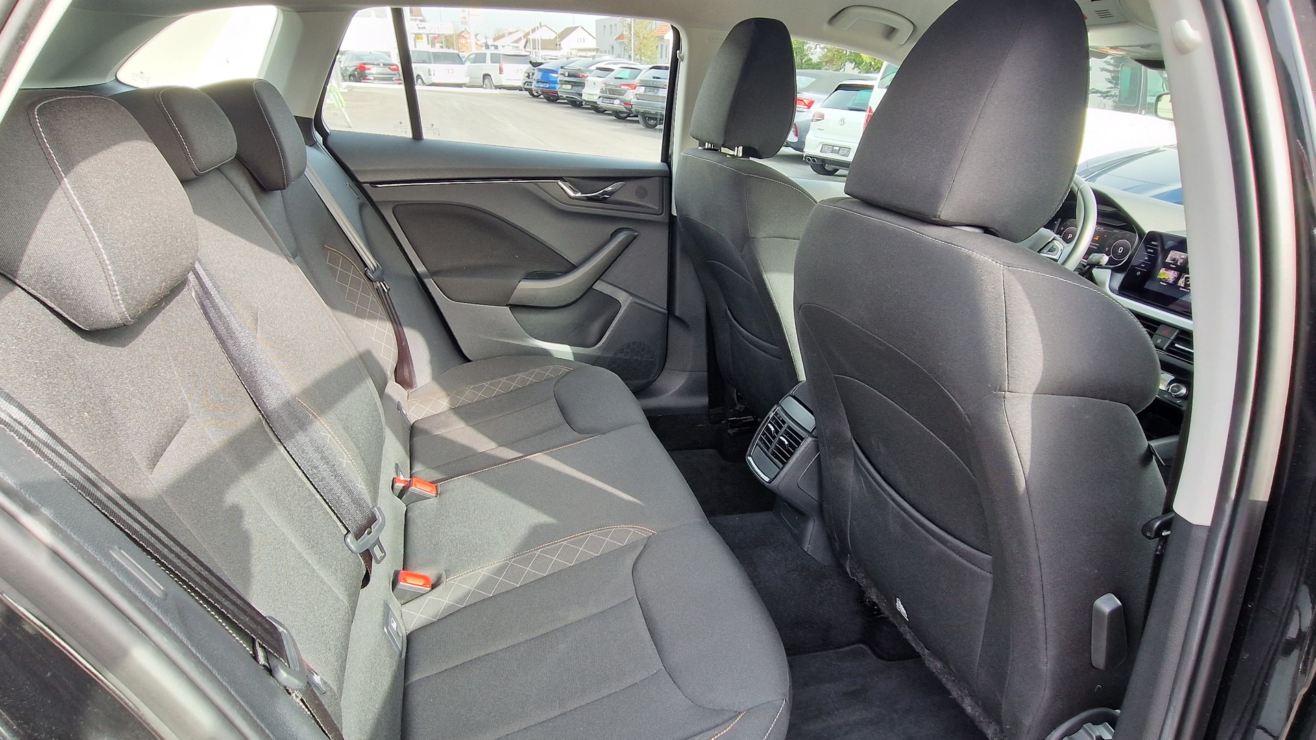 SKODA Scala 1.0 TSI Ambition-image-13