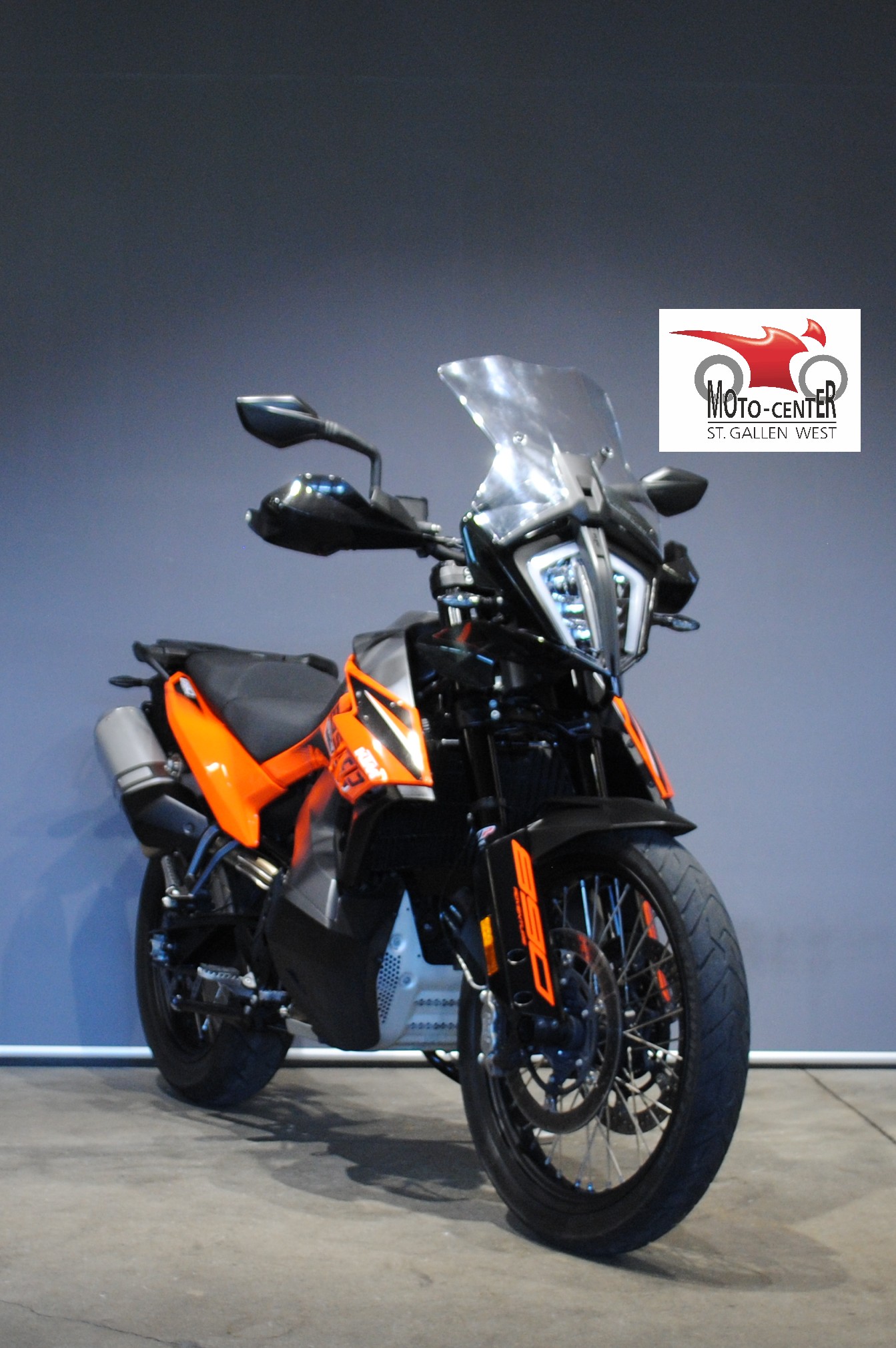 KTM 890 Adventure-image-0