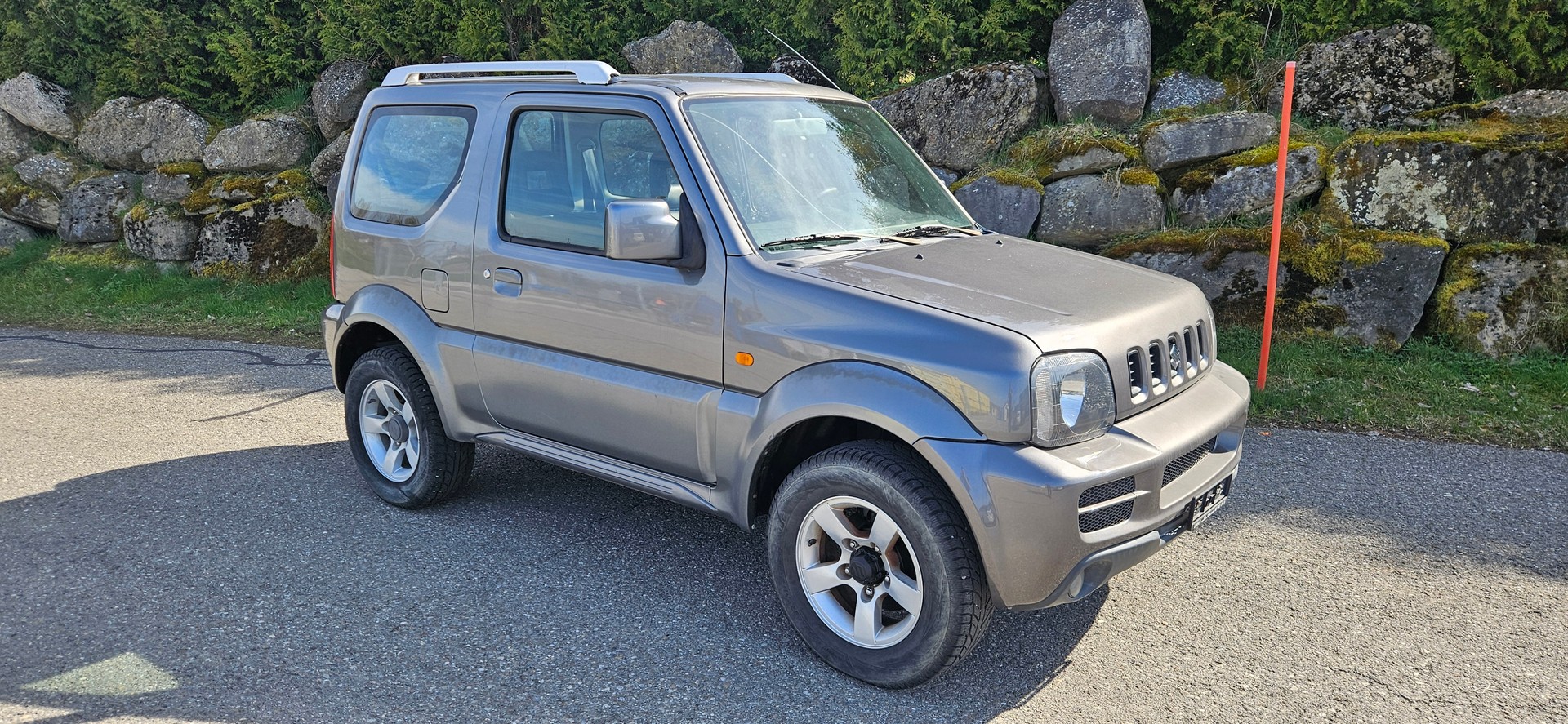 SUZUKI 30 Km/h-showroom-element-1