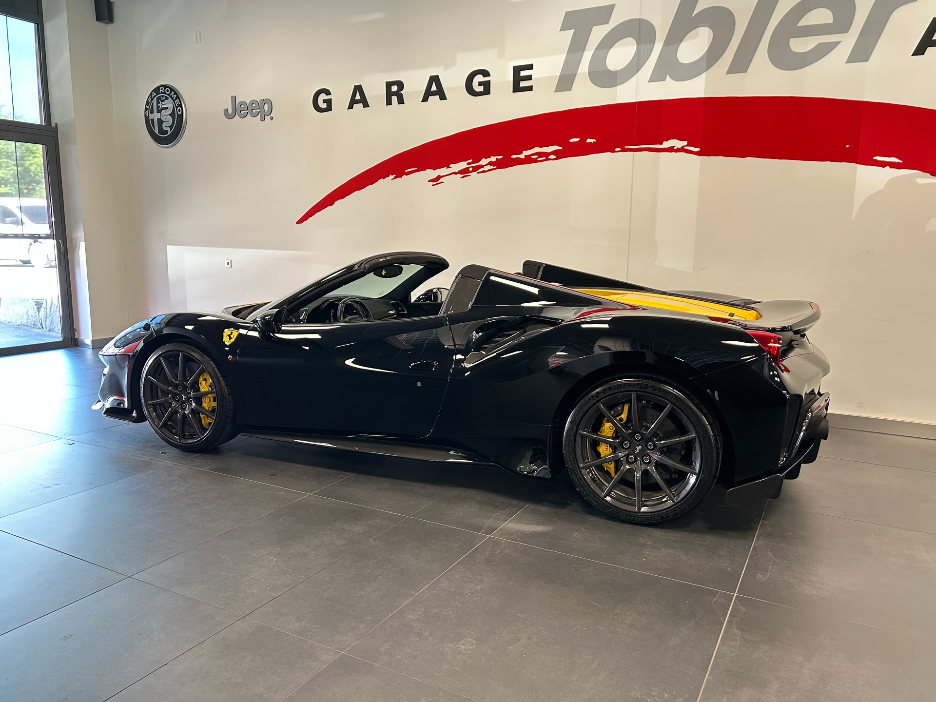 FERRARI 488 Pista Spider 3.9 V8-image-19