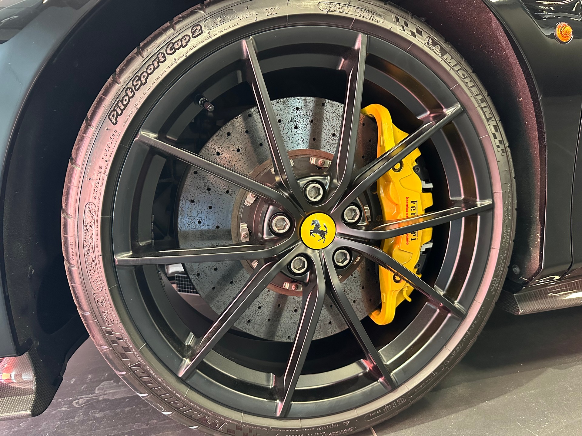 FERRARI 488 Pista Spider 3.9 V8-image-29