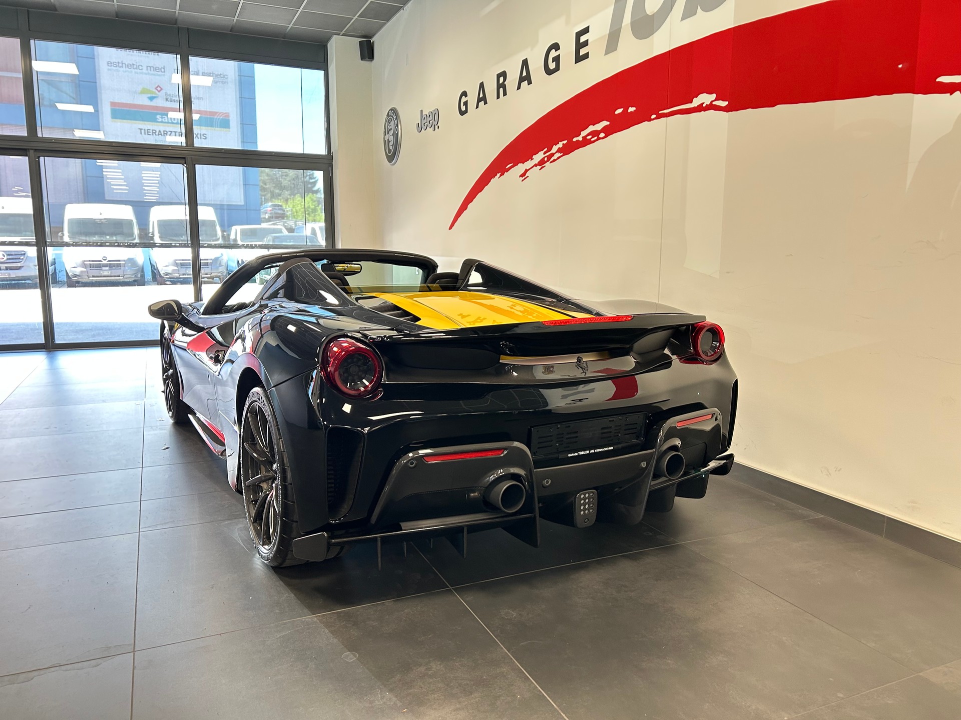 FERRARI 488 Pista Spider 3.9 V8-image-23