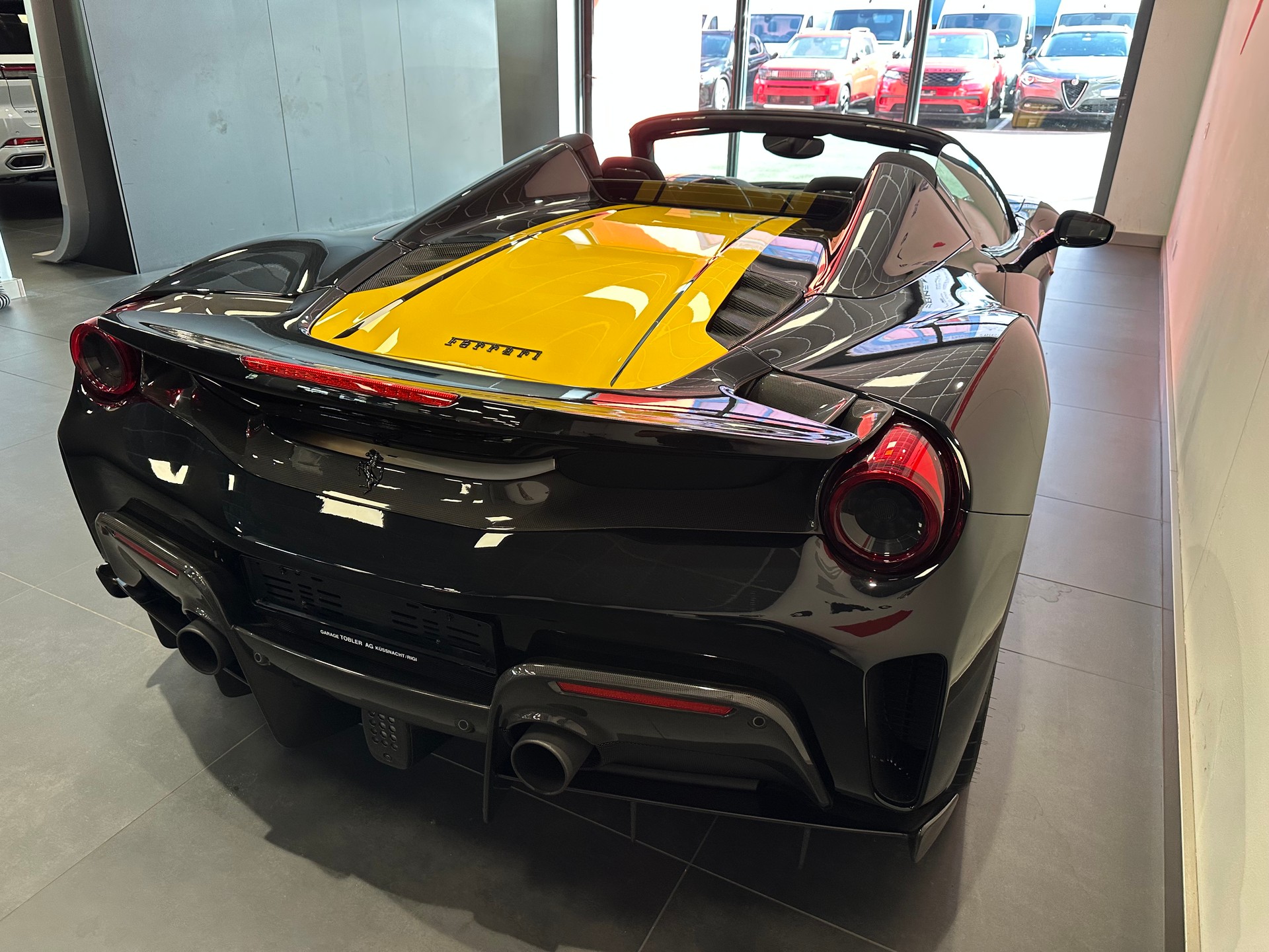 FERRARI 488 Pista Spider 3.9 V8-image-13