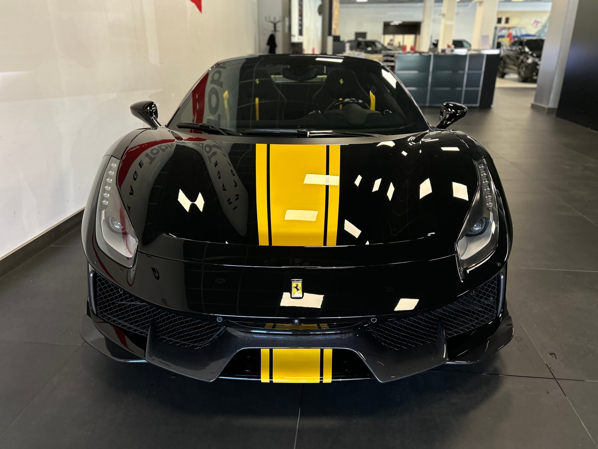 FERRARI 488 Pista Spider 3.9 V8-image-5
