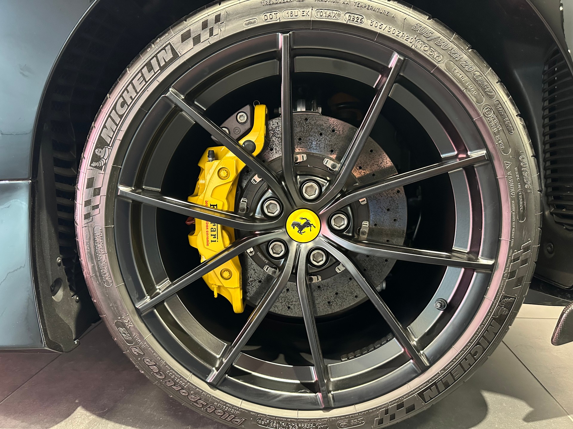 FERRARI 488 Pista Spider 3.9 V8-image-28