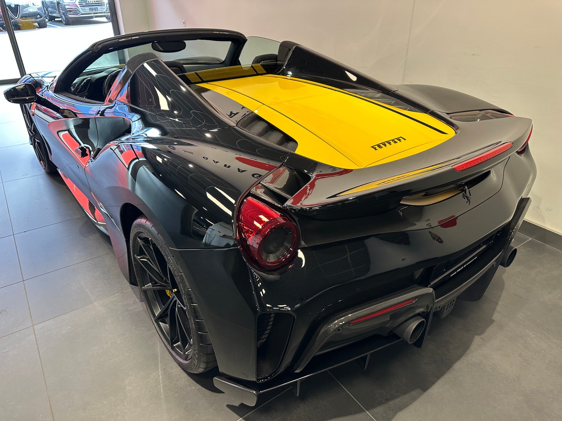 FERRARI 488 Pista Spider 3.9 V8-image-11
