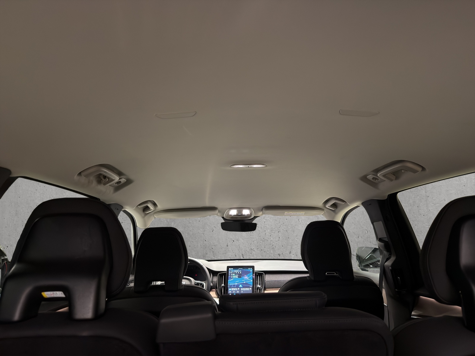 VOLVO XC90 T8 eAWD PluginHybrid Plus Dark Geartronic-image-16