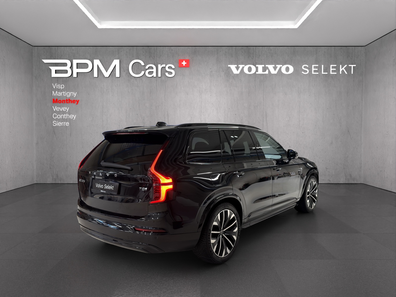 VOLVO XC90 T8 eAWD PluginHybrid Plus Dark Geartronic-showroom-element-3
