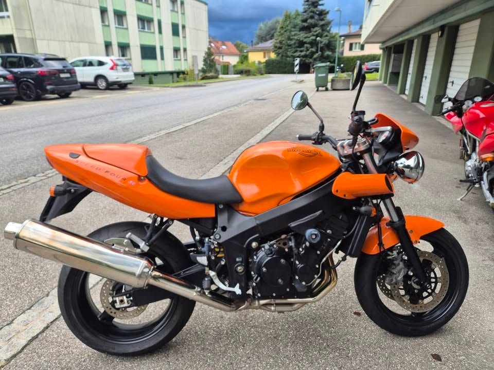 TRIUMPH Speed-Four 600i-image-6
