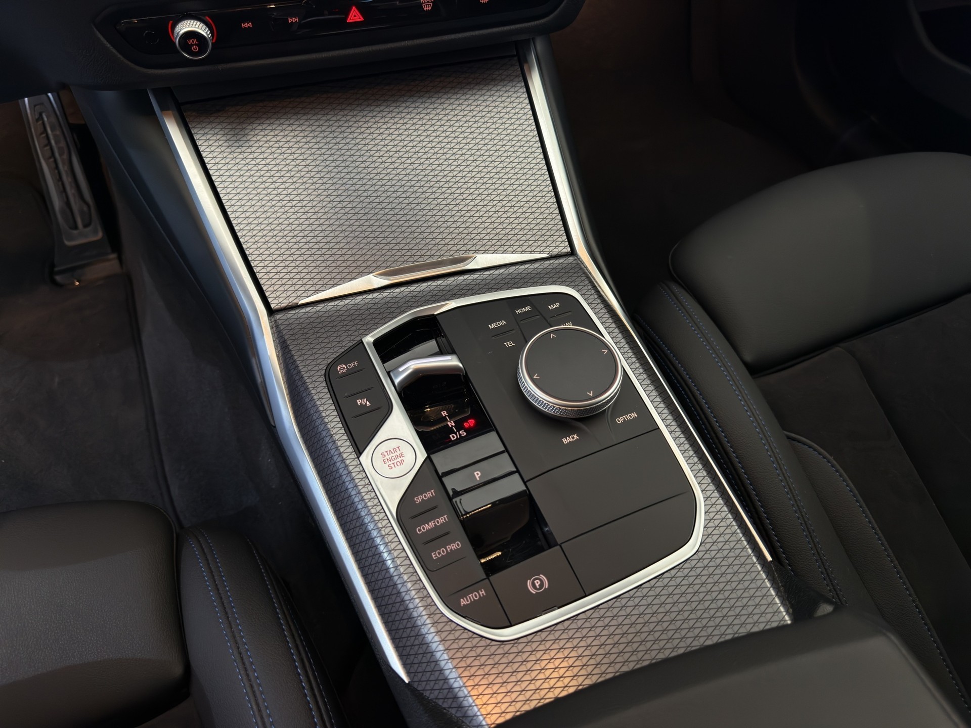 BMW 320d xDrive M Sport - AHK-image-9