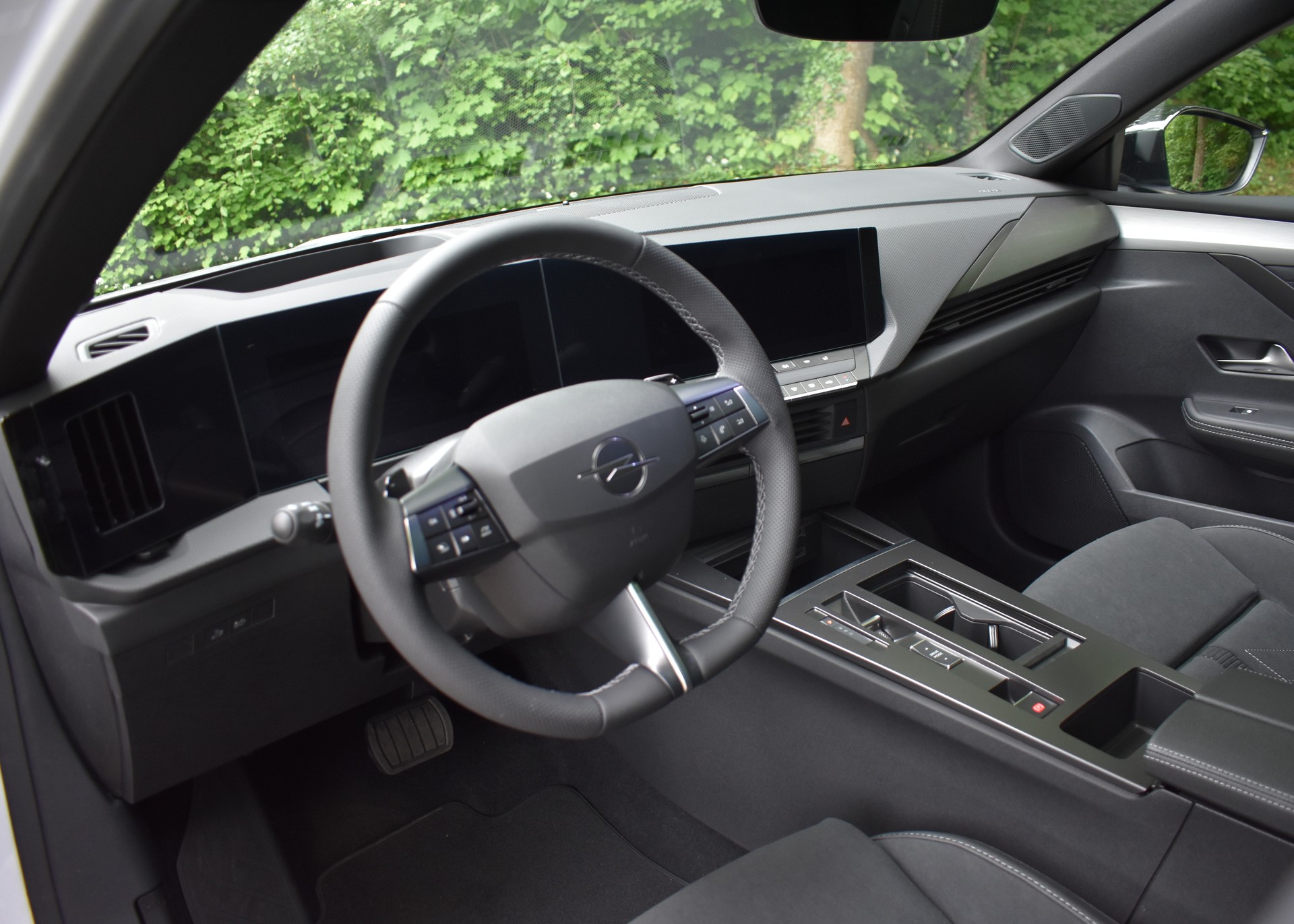 OPEL Astra Sports Tourer 58 kWh Ultimate-image-6