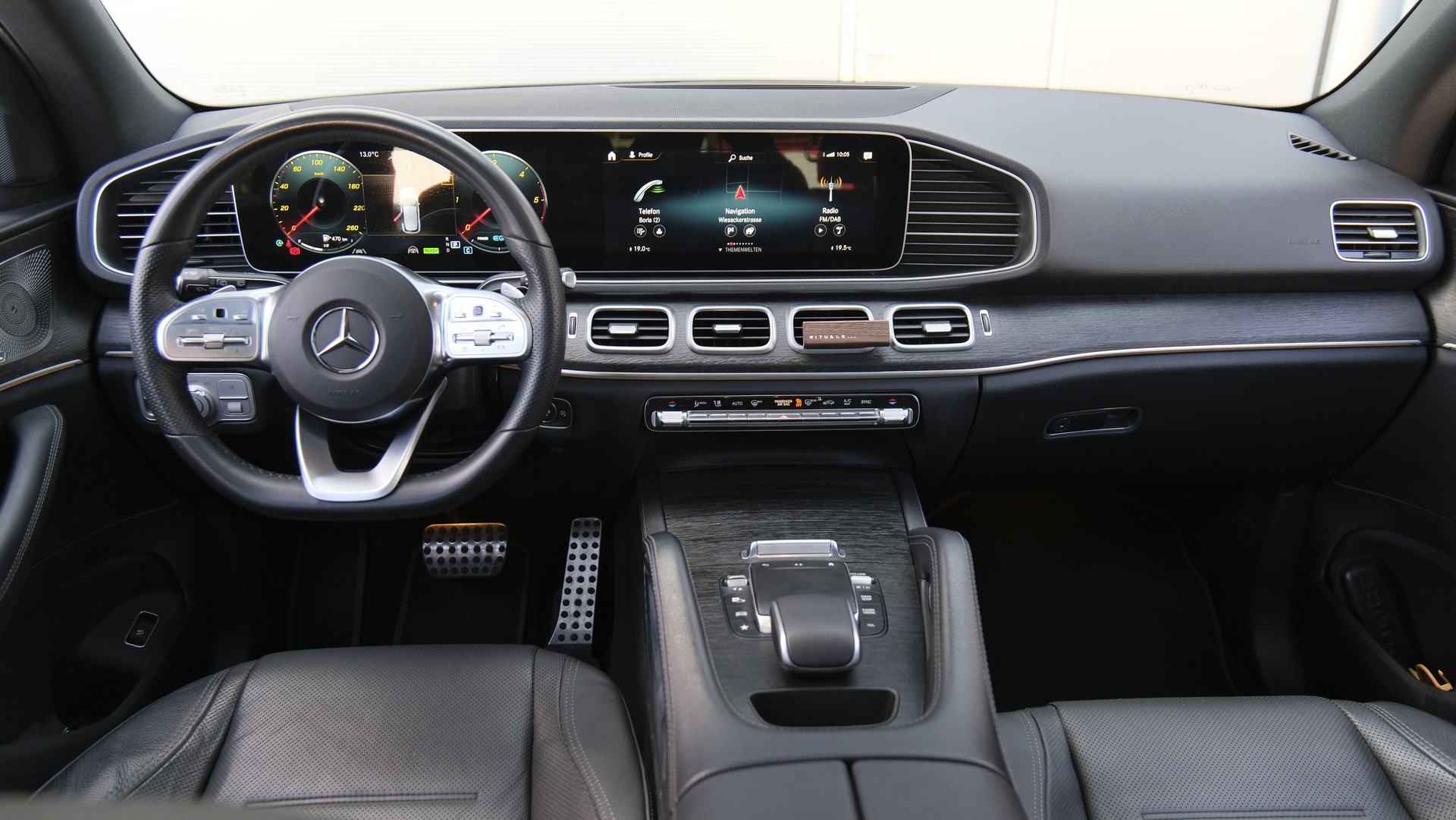 MERCEDES-BENZ GLE 300 d 4Matic AMG Line 9G-Tronic-image-5