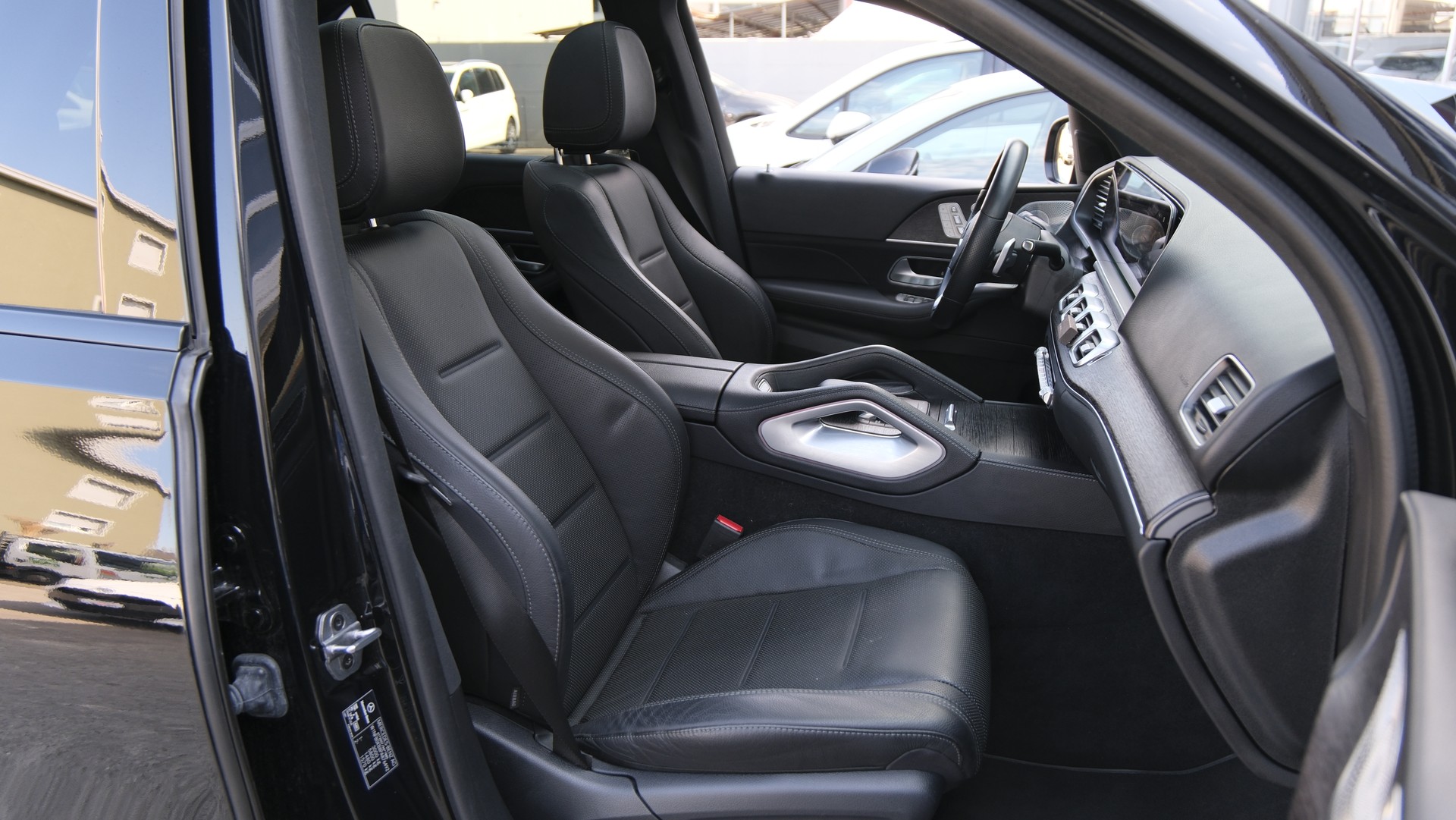 MERCEDES-BENZ GLE 300 d 4Matic AMG Line 9G-Tronic-image-16