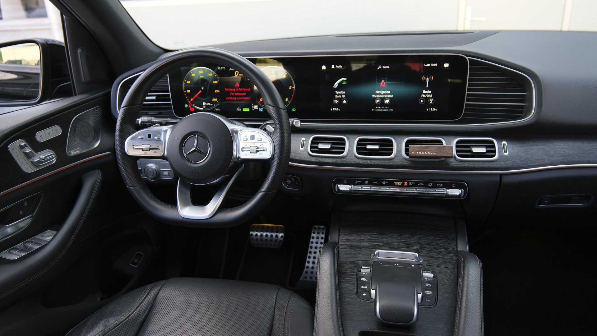 MERCEDES-BENZ GLE 300 d 4Matic AMG Line 9G-Tronic-image-20