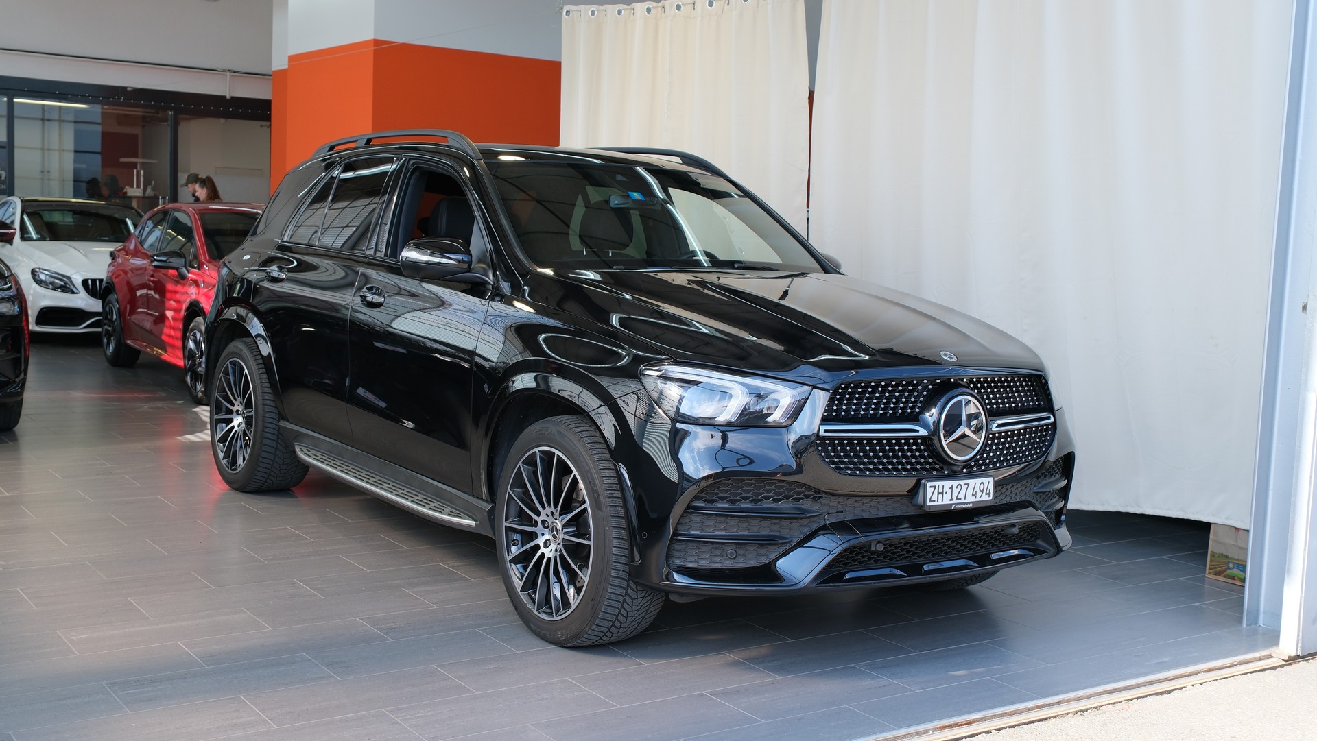 MERCEDES-BENZ GLE 300 d 4Matic AMG Line 9G-Tronic-image-26