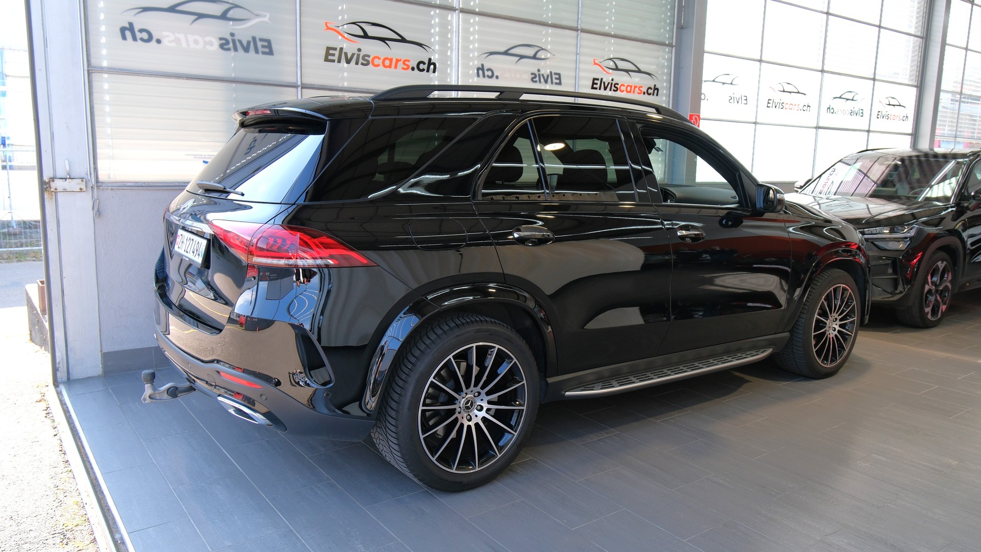 MERCEDES-BENZ GLE 300 d 4Matic AMG Line 9G-Tronic-image-23