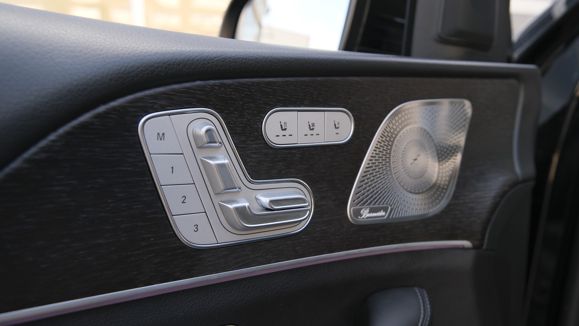 MERCEDES-BENZ GLE 300 d 4Matic AMG Line 9G-Tronic-image-6