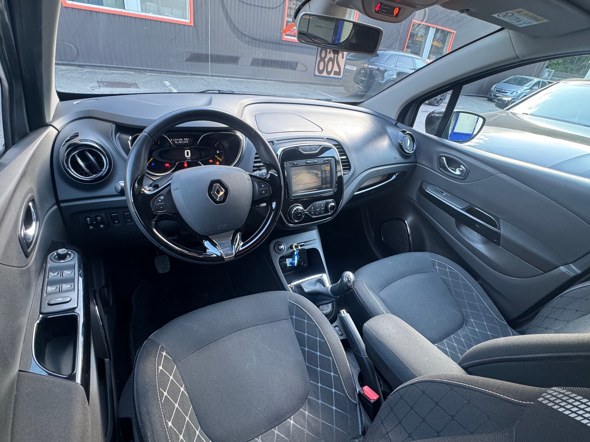 RENAULT Captur 0.9 12V Privilège-image-6