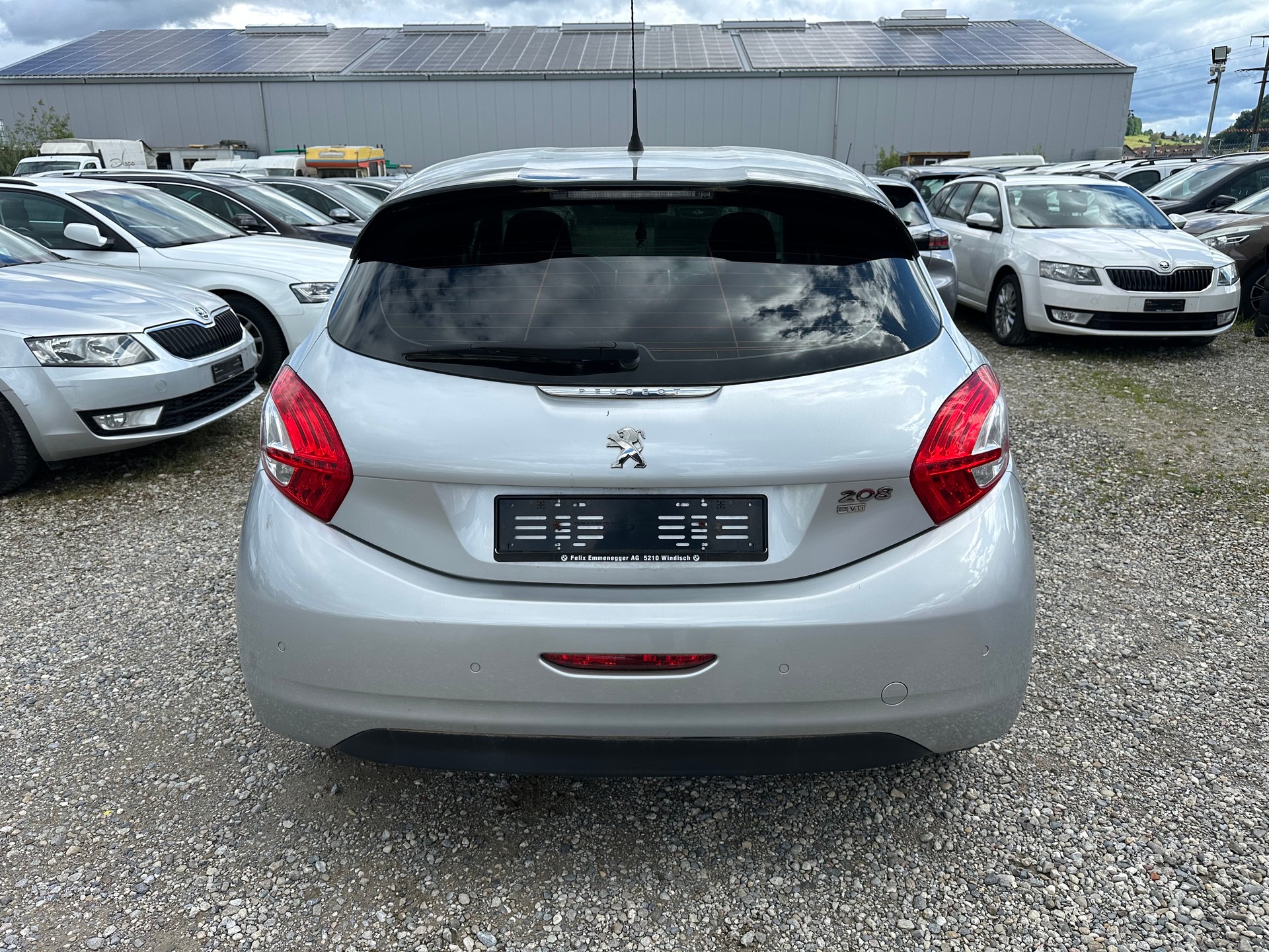 PEUGEOT 208 1.2 e-VTI Active EGS5-image-4