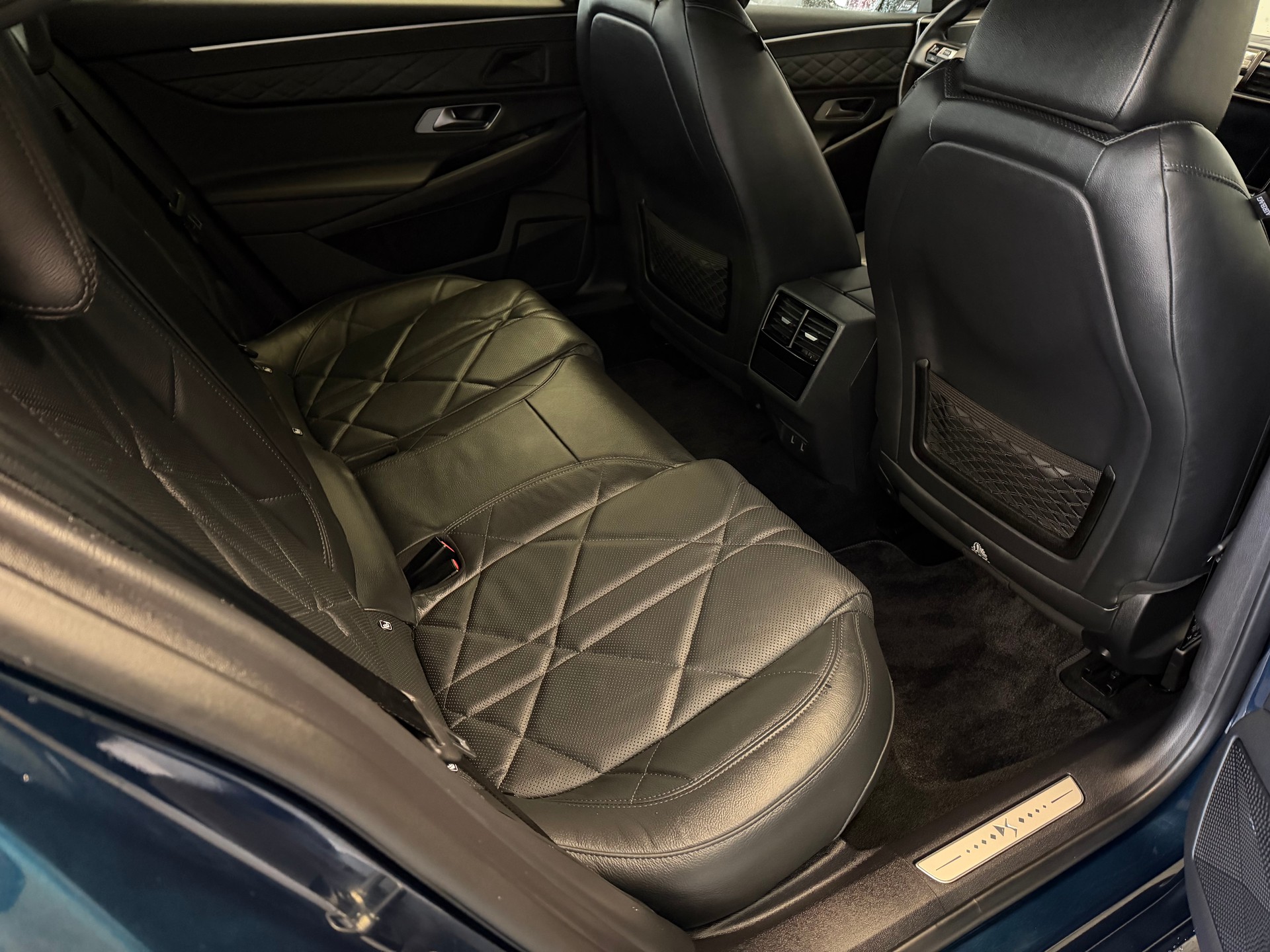 DS AUTOMOBILES DS 9 1.6 E-TENSE 225 Performance Line + e-EAT8-image-13