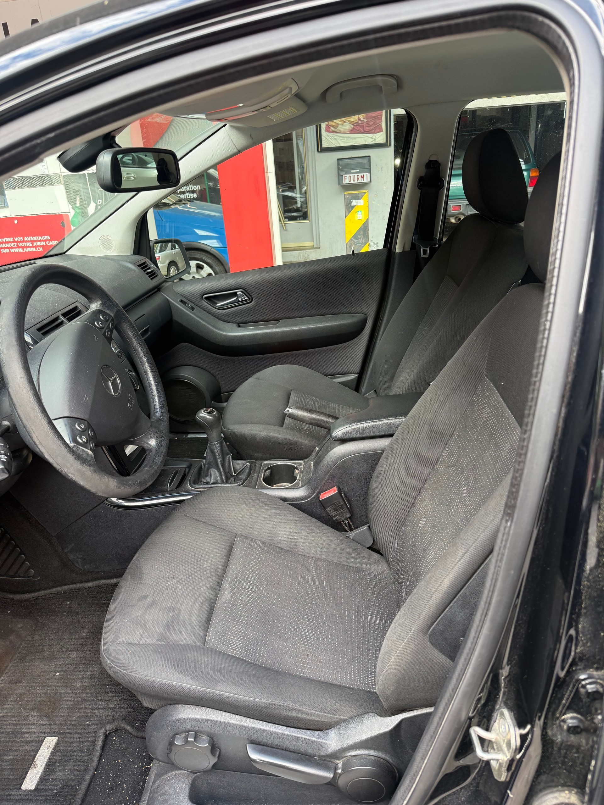 MERCEDES-BENZ A 160 (150) BlueEfficiency Classic-image-9