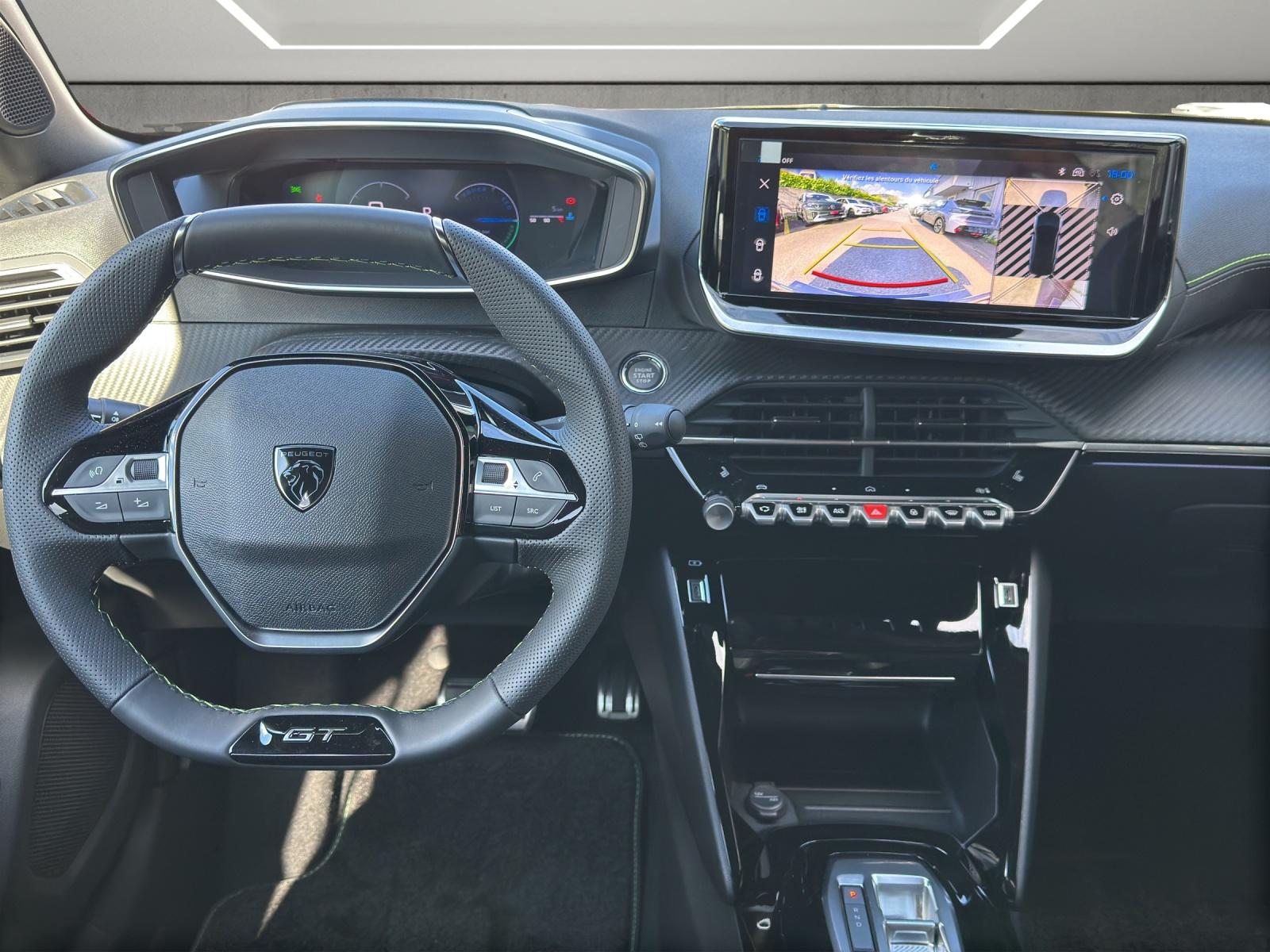 PEUGEOT 2008 1.2 Hybrid 145 GT-image-13
