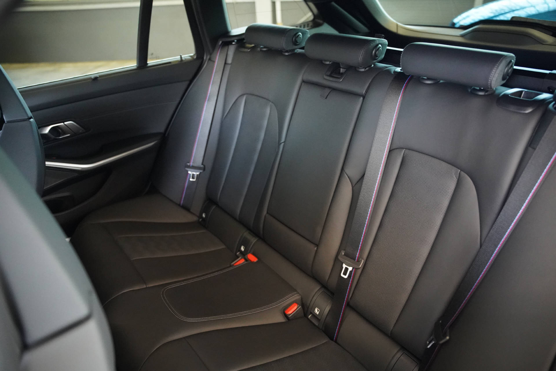 BMW M3 Touring xDrive Competition M LCI-image-10