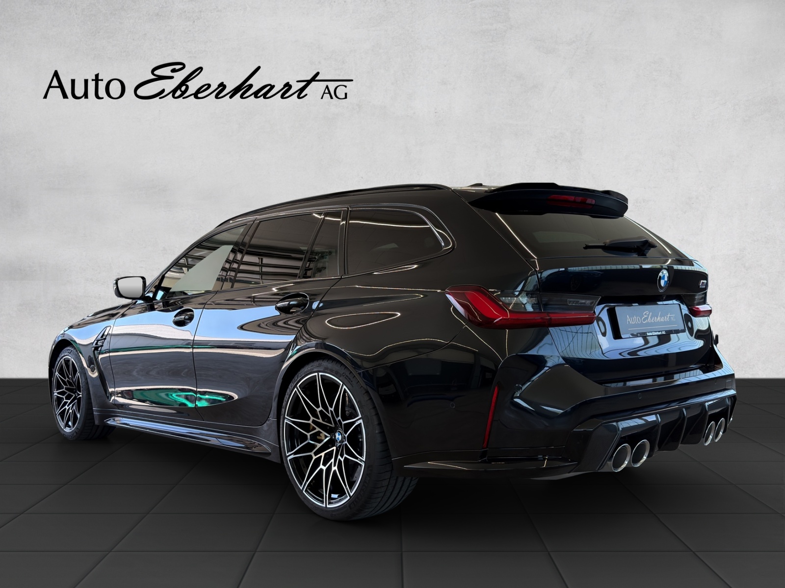 BMW M3 Touring xDrive Competition M LCI-showroom-element-1