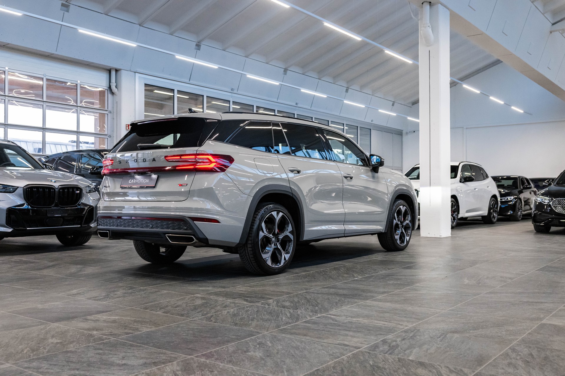 SKODA Kodiaq 2.0 TSI RS / 7Plätzer / Panorama / Canton-image-4